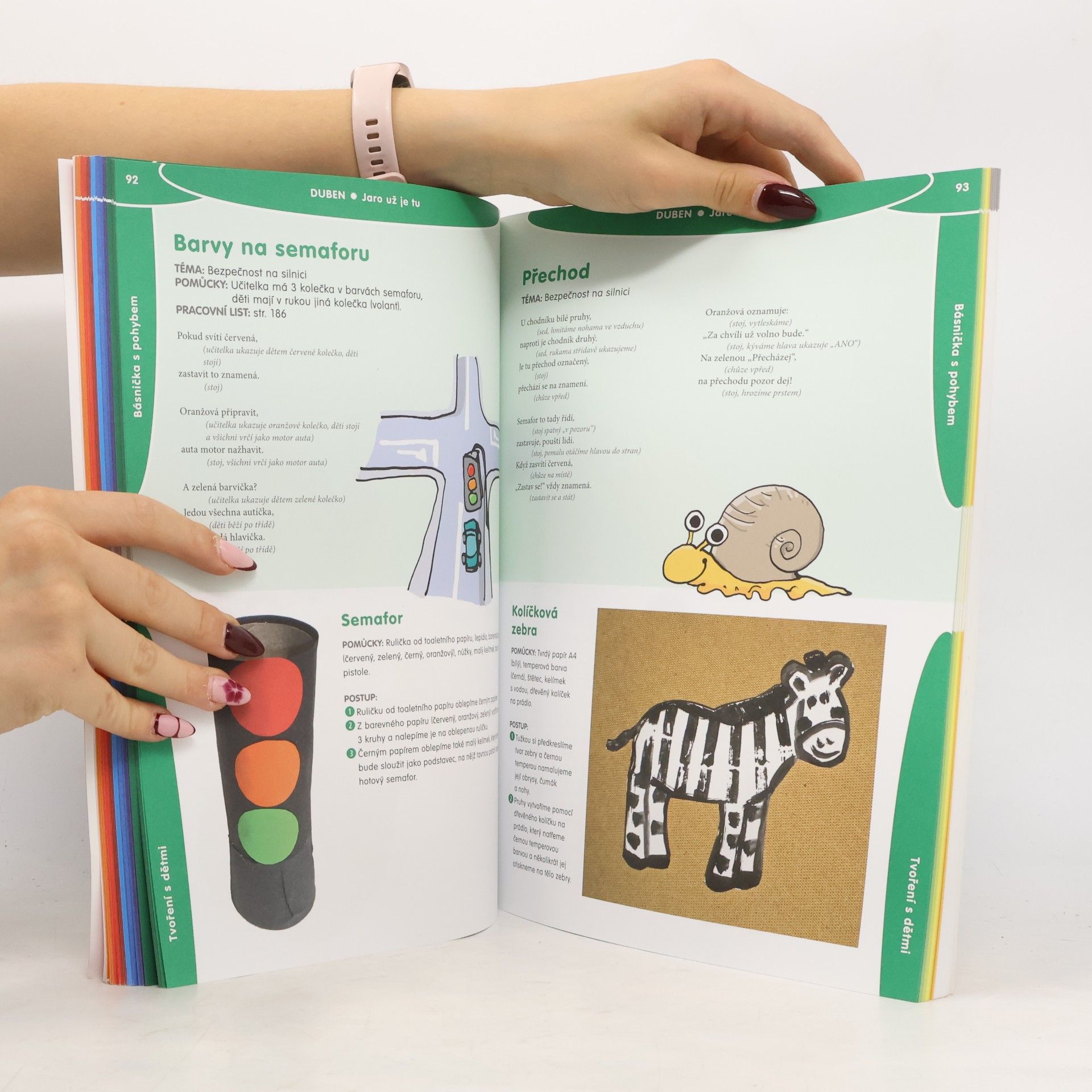 Autorenkollektiv Předškolákův rok - do školy jenom krok
