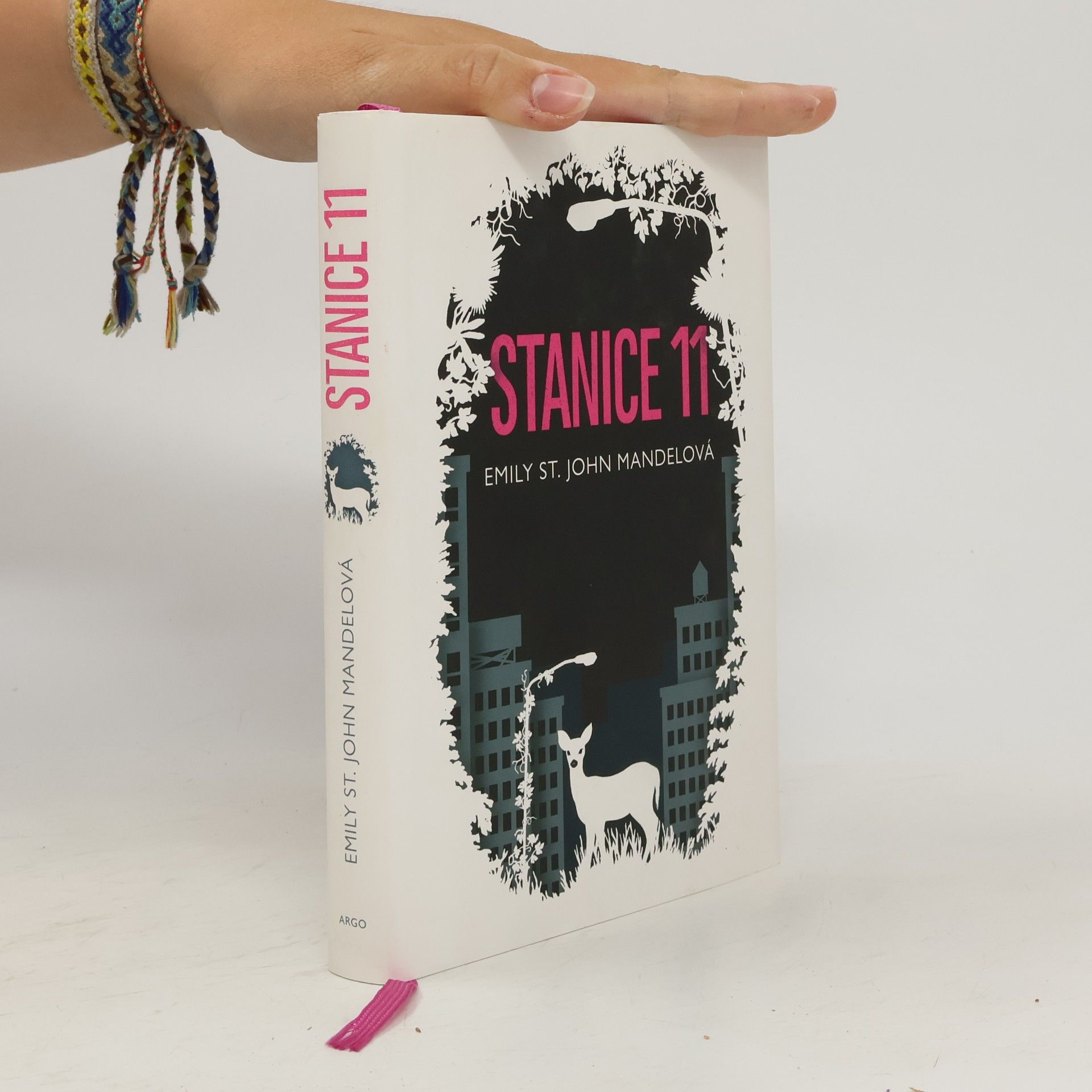 Emily St. John Mandel Stanice 11