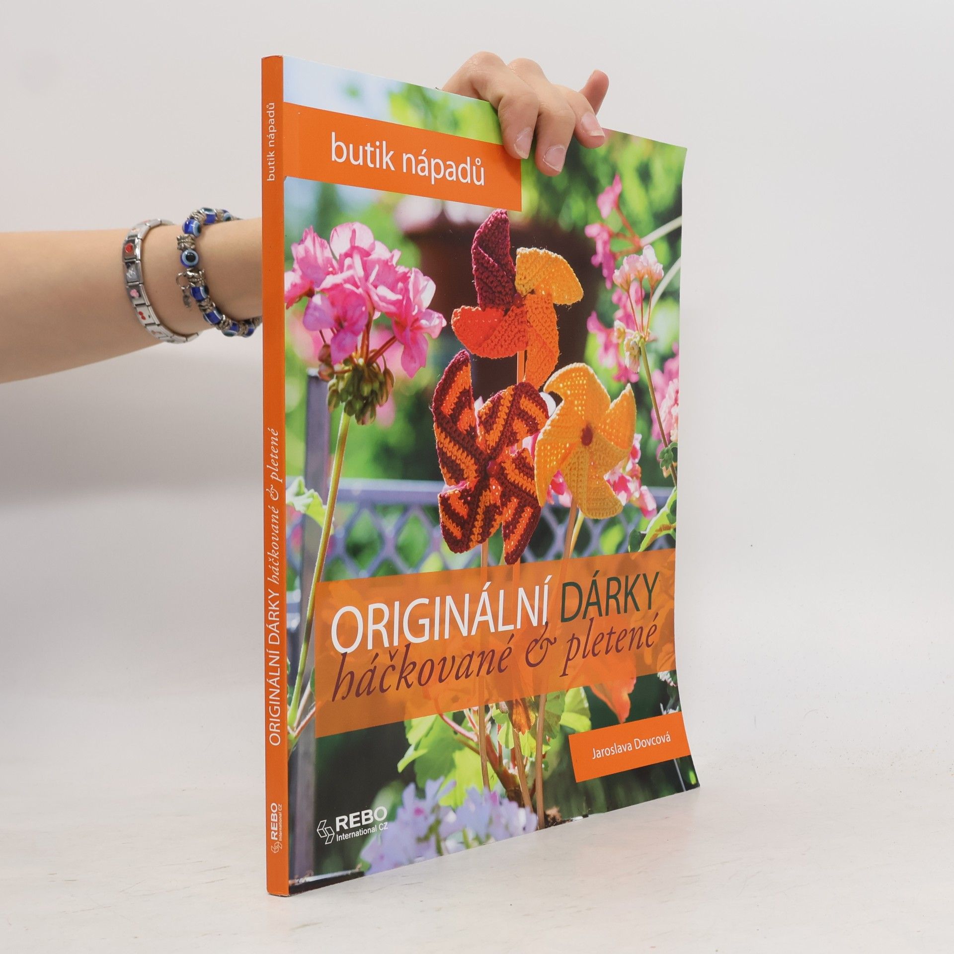 Jaroslava Dovcová Originální dárky, háčkované & pletené