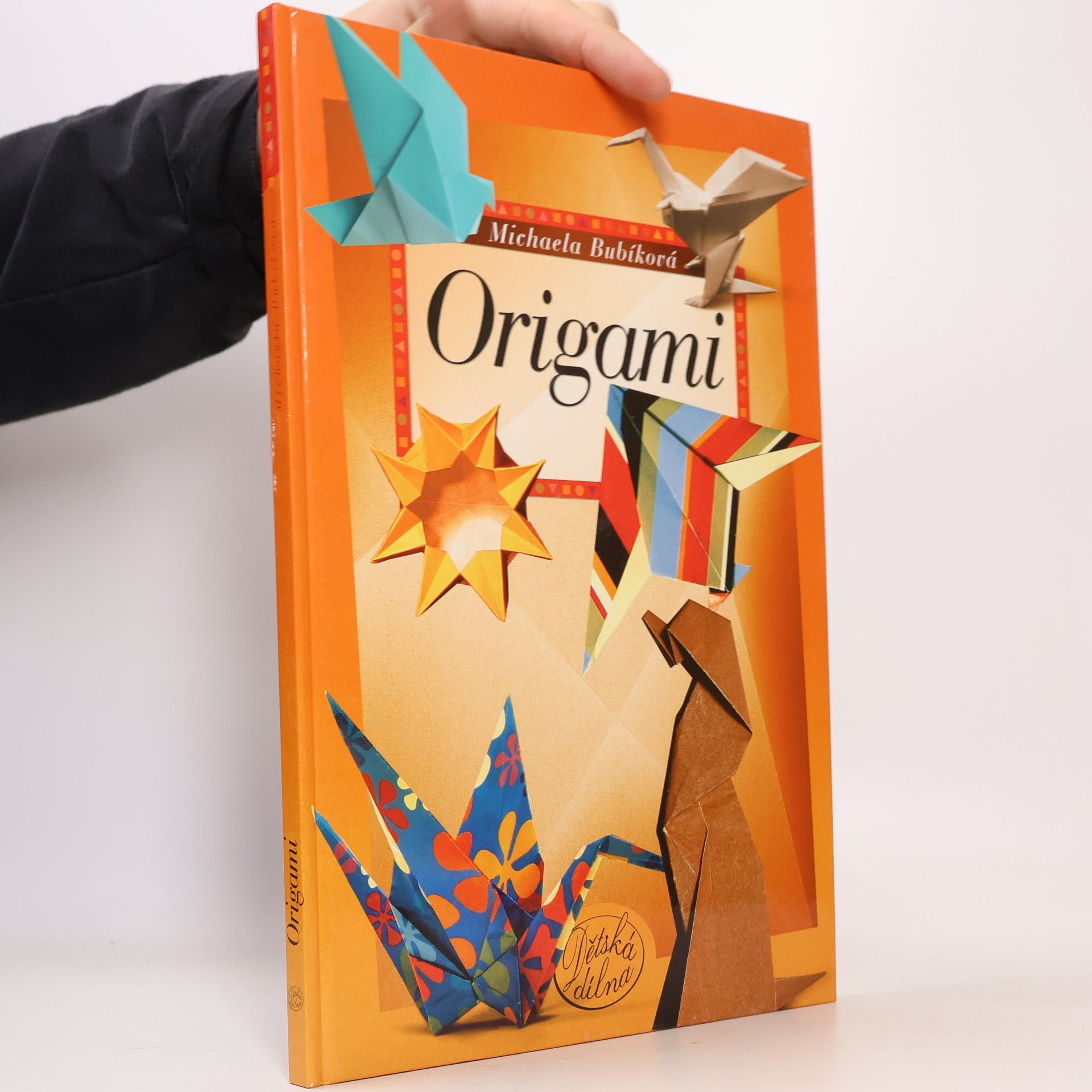 Míša Bubíková Origami