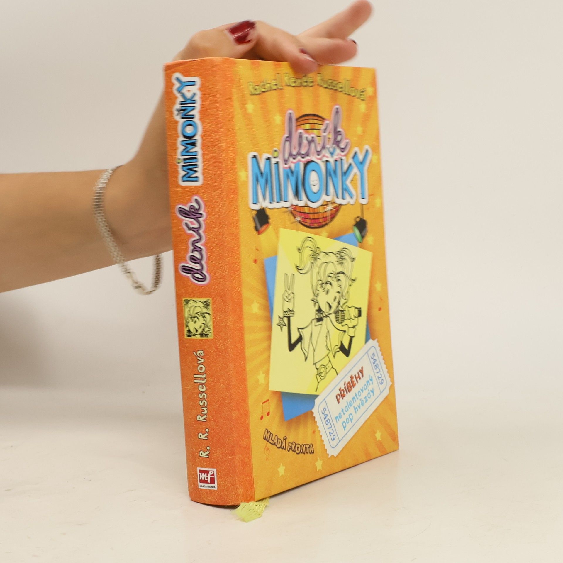 Rachel Renée Russellová Deník mimoňky 3. Příběhy netalentovaný pop hvězdy