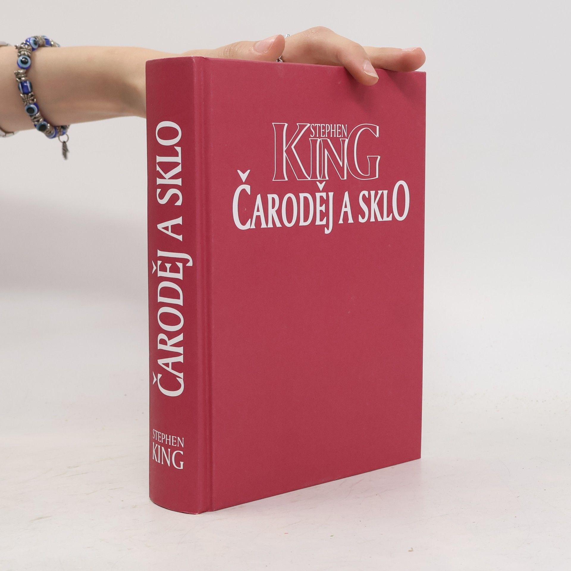 Stephen King Temná věž IV: Čaroděj a sklo