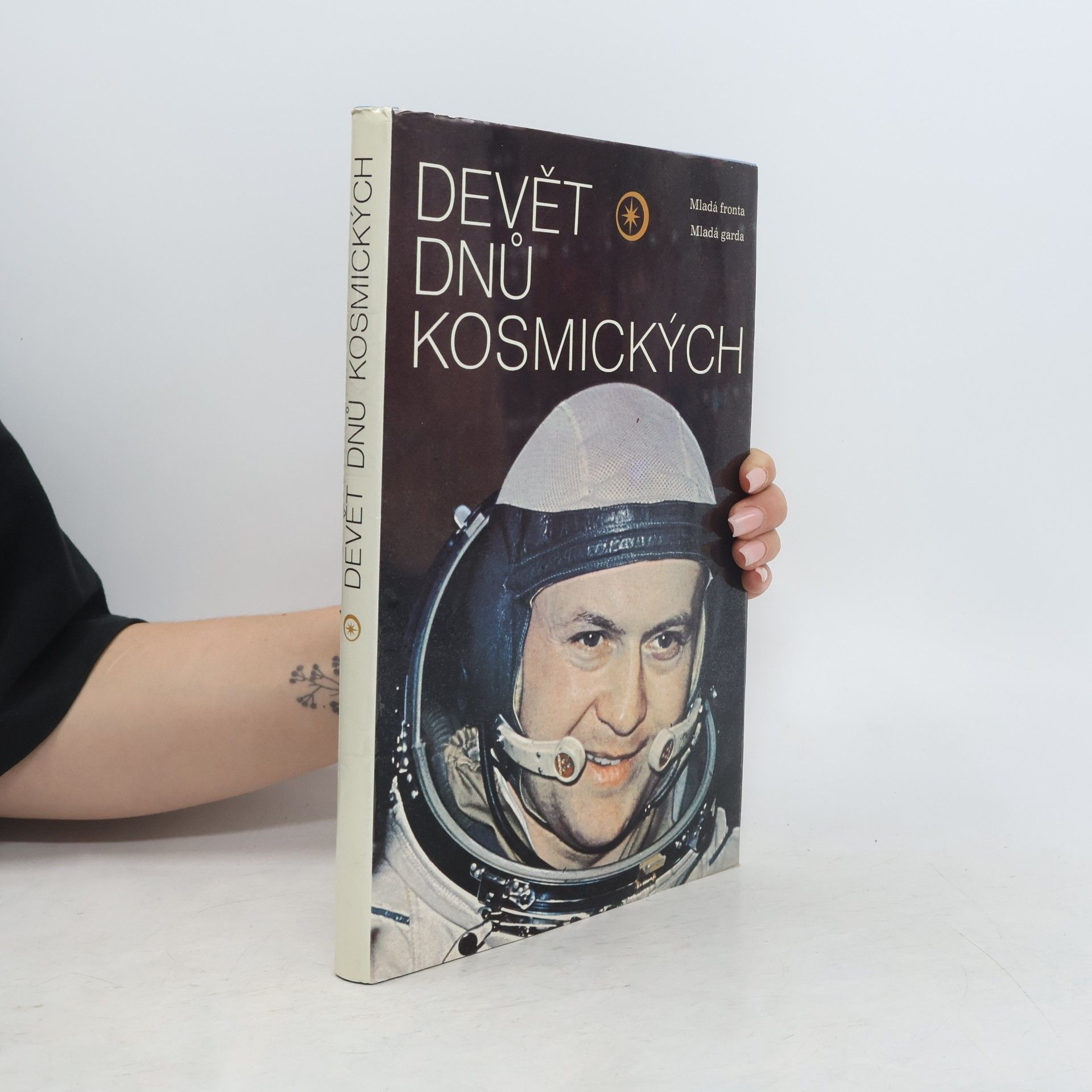 Otto Dufek Devět dnů kosmických