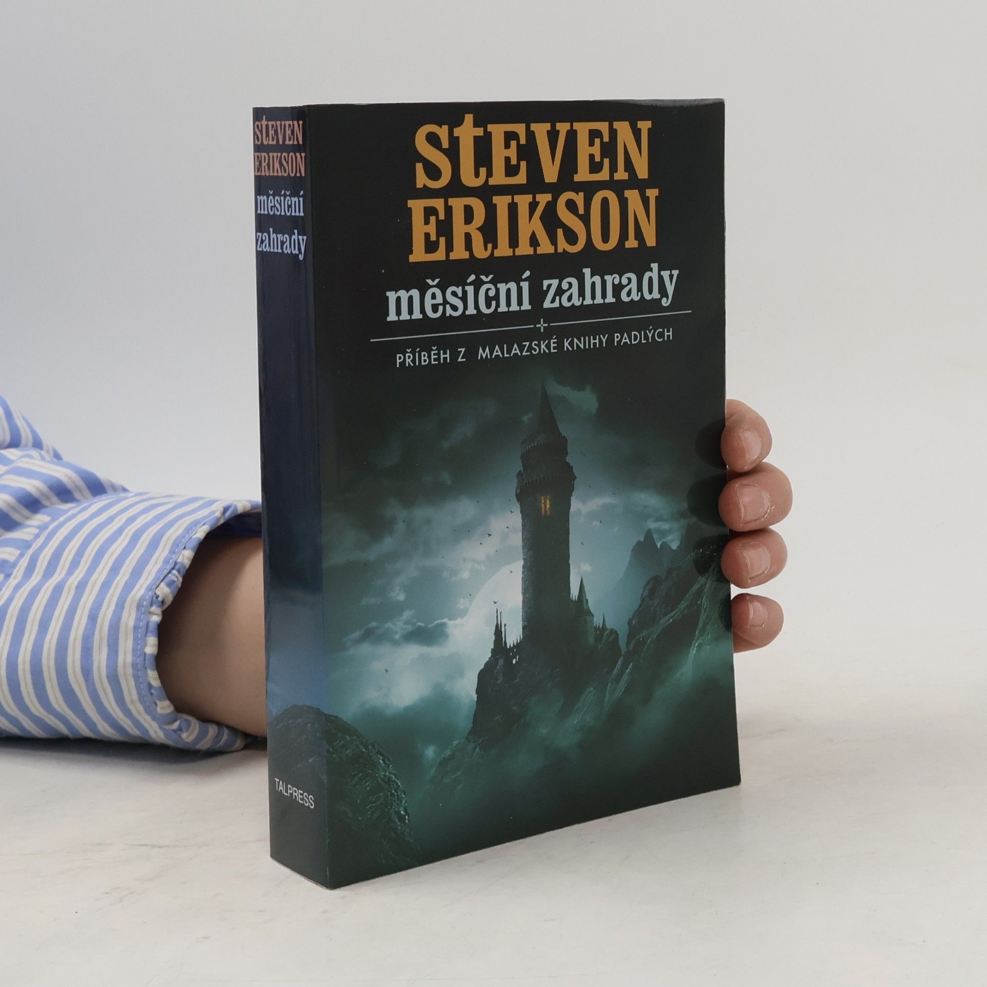 Steven Erikson Měsíční zahrady