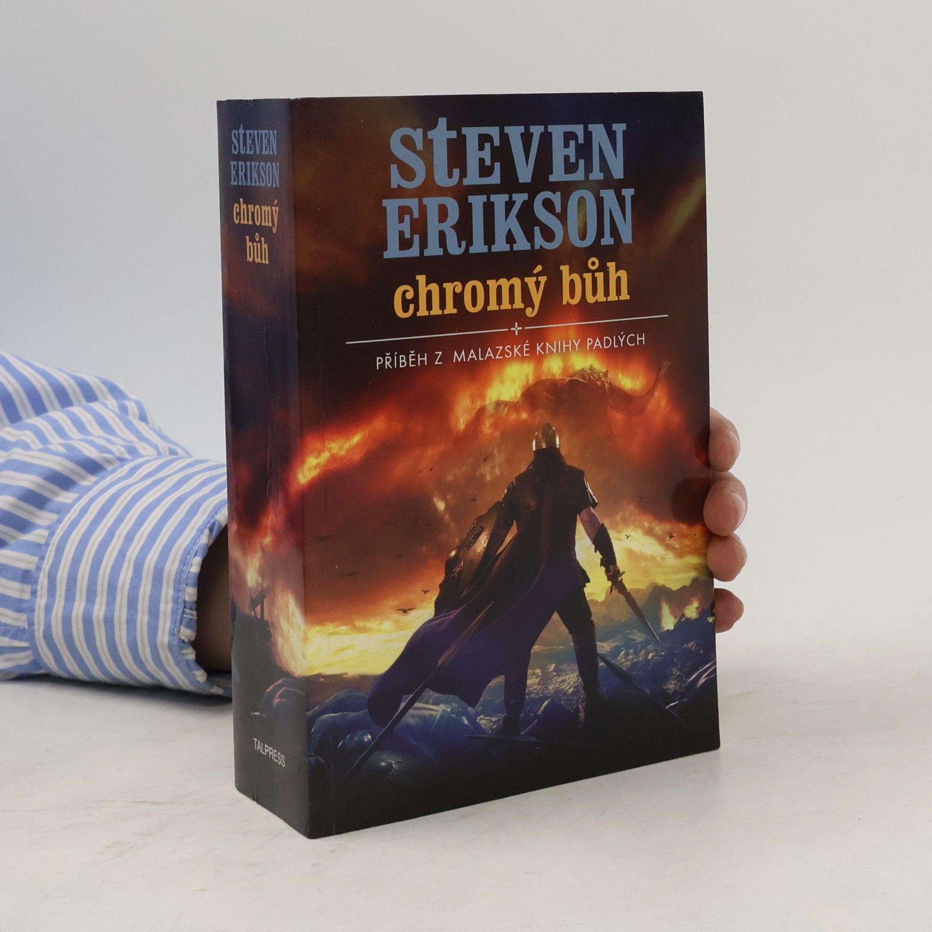 Steven Erikson Chromý bůh
