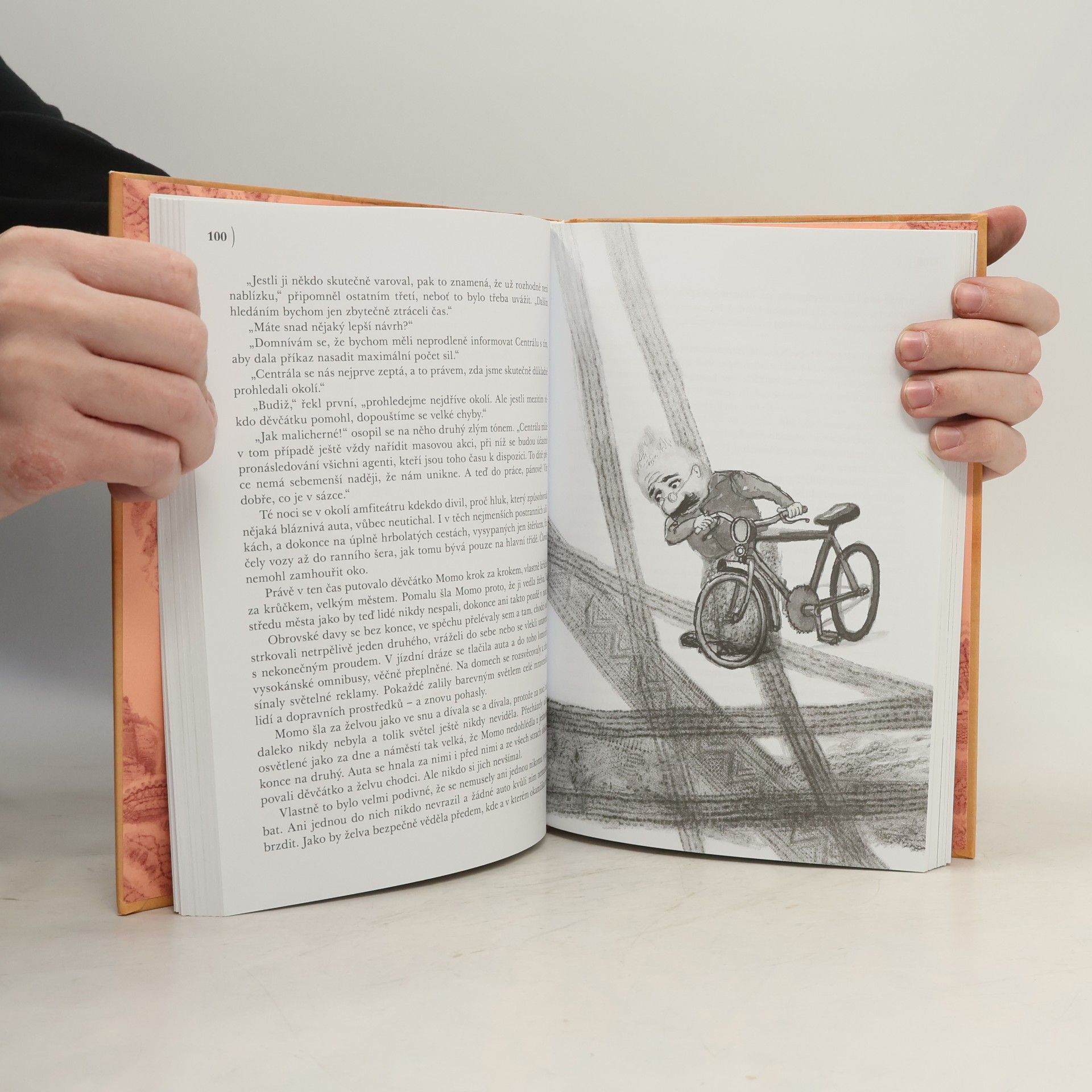 Michael Ende Děvčátko Momo a ukradený čas. Pohádkový román
