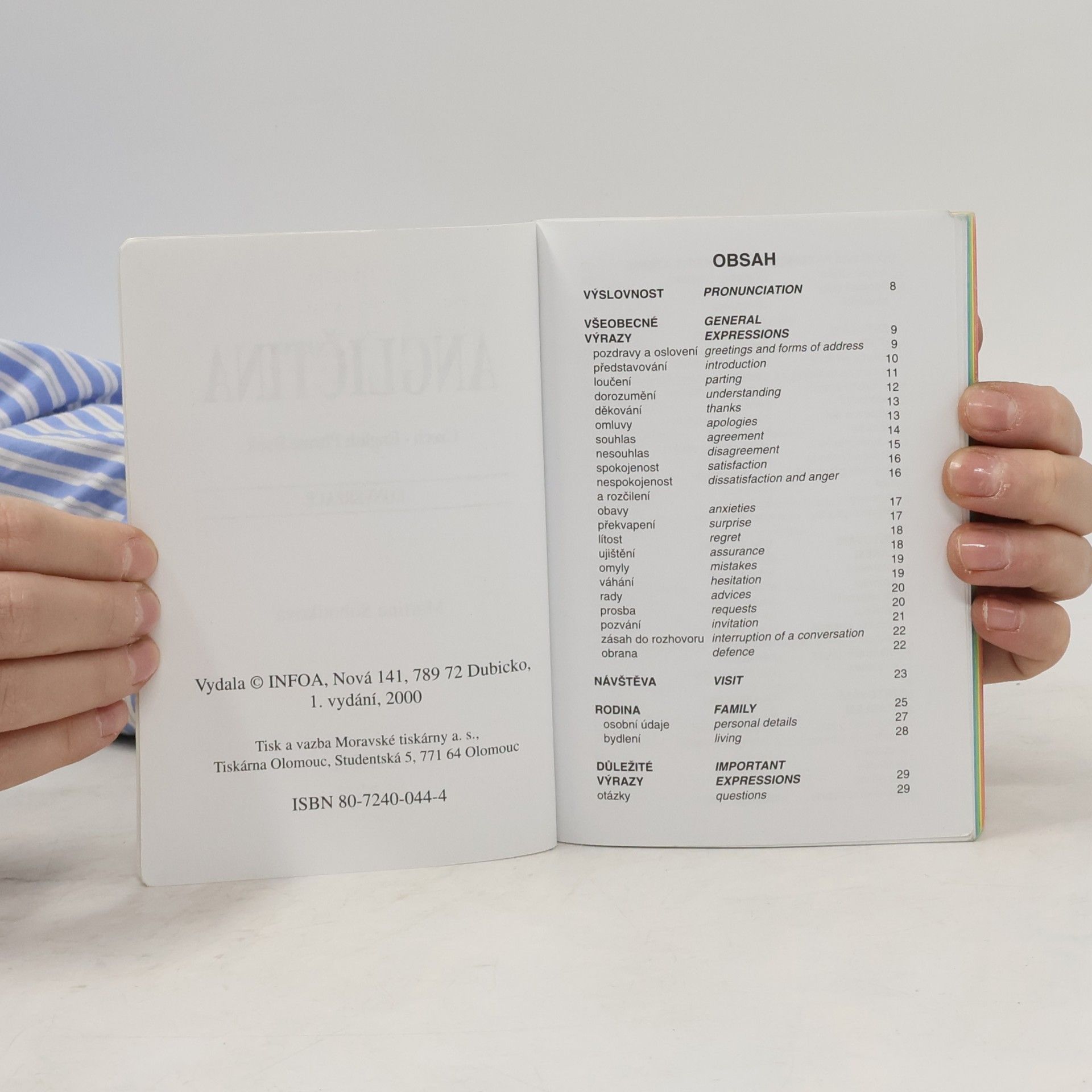 Martina Sobotíková Angličtina. Czech-English phrase book