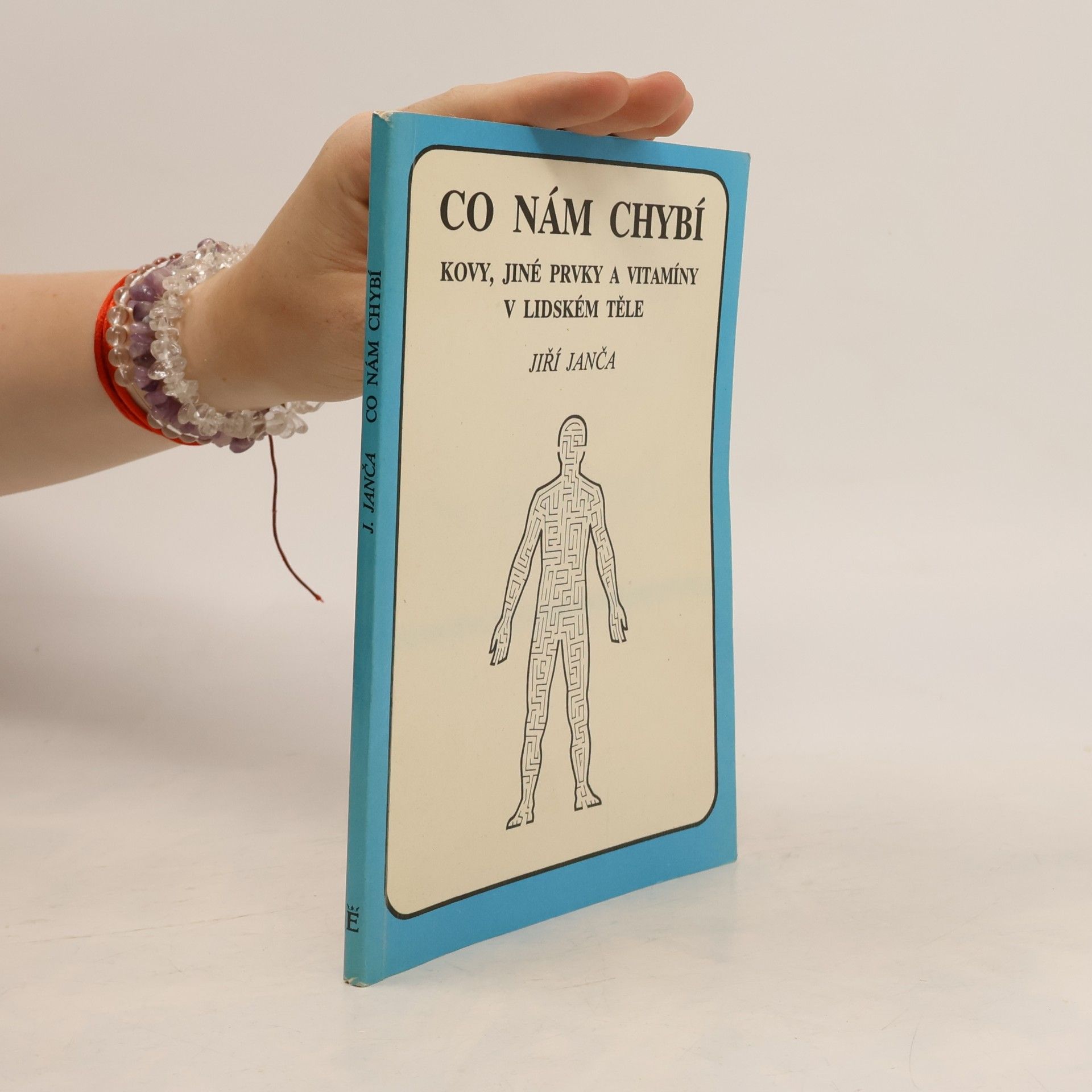Co nám chybí
