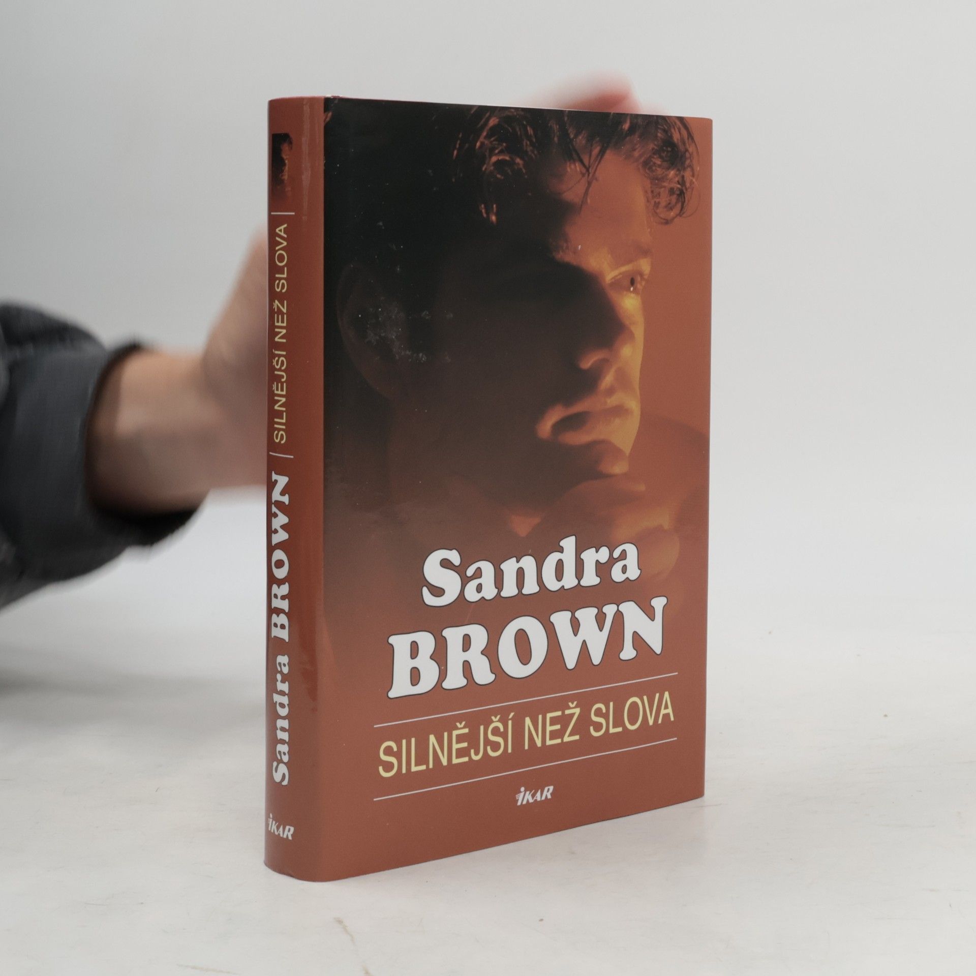 Sandra Brown Silnější než slova