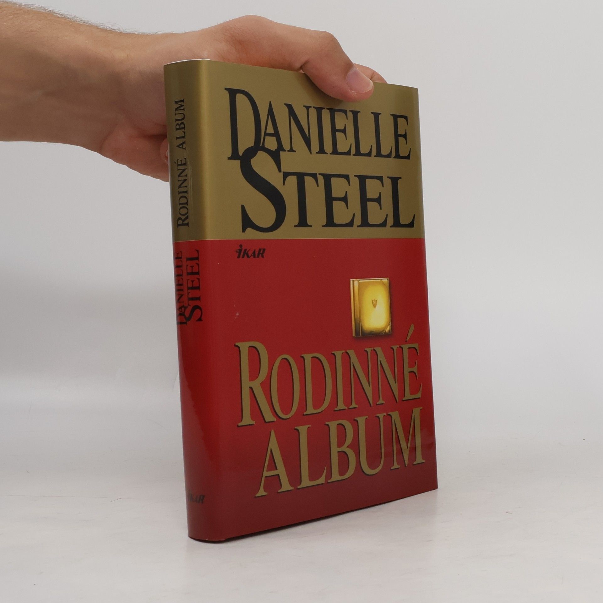 Danielle Steel Rodinné album