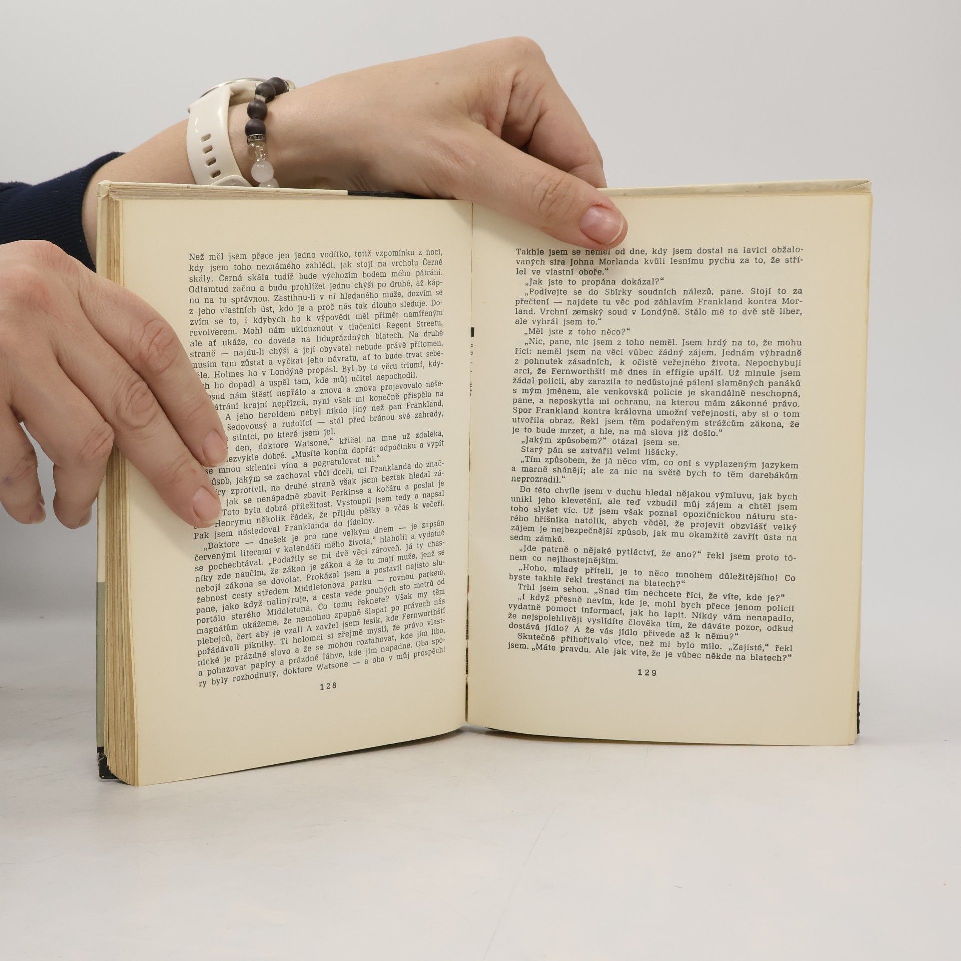 Arthur Conan Doyle Pes baskervillský