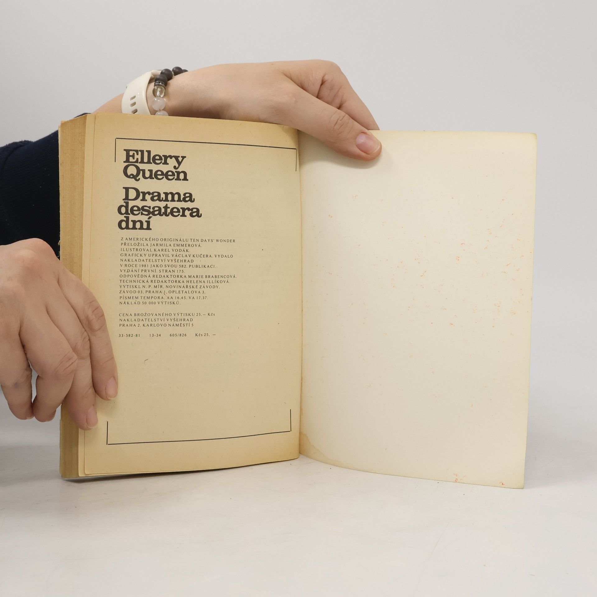 Ellery Queen Drama desatera dní