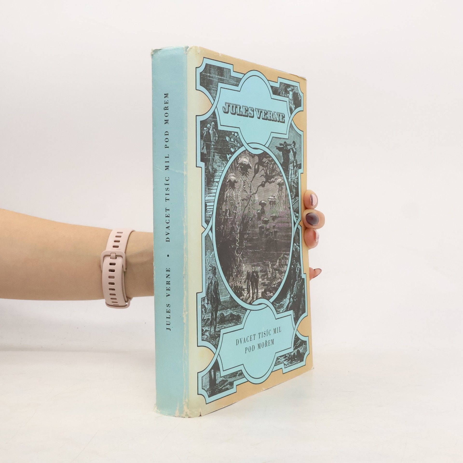 Jules Verne Dvacet tisíc mil pod mořem