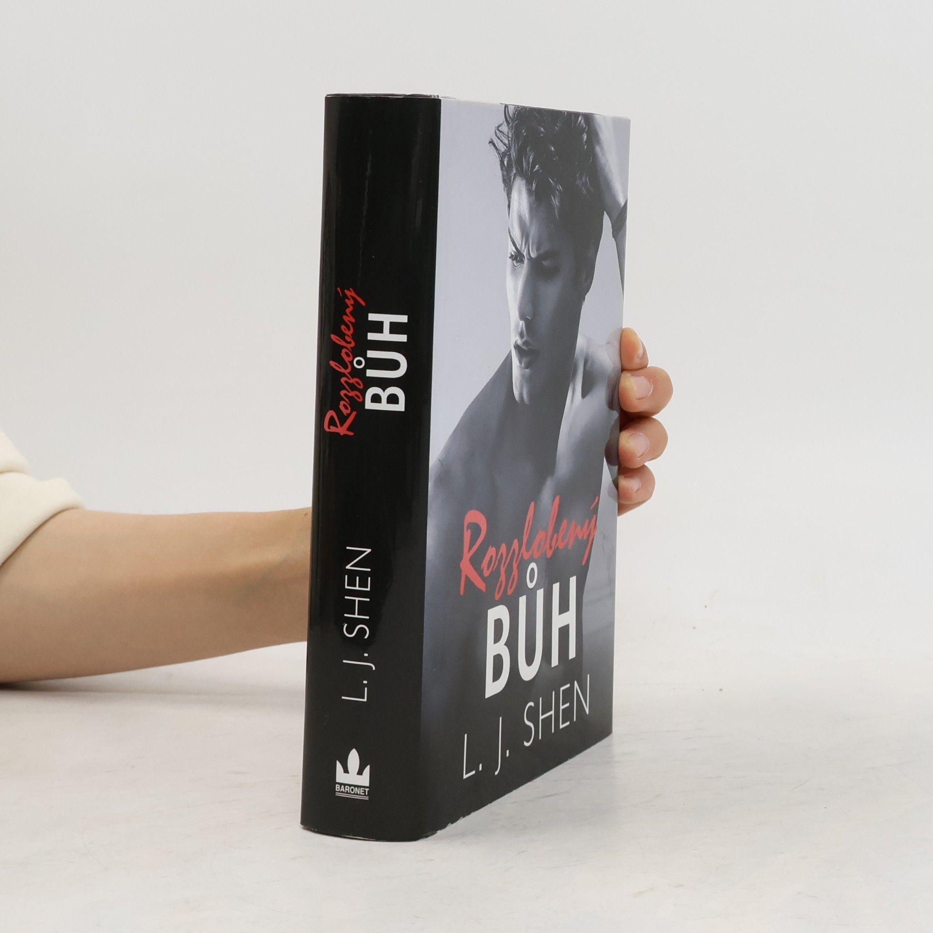L. J. Shen Rozzlobený Bůh