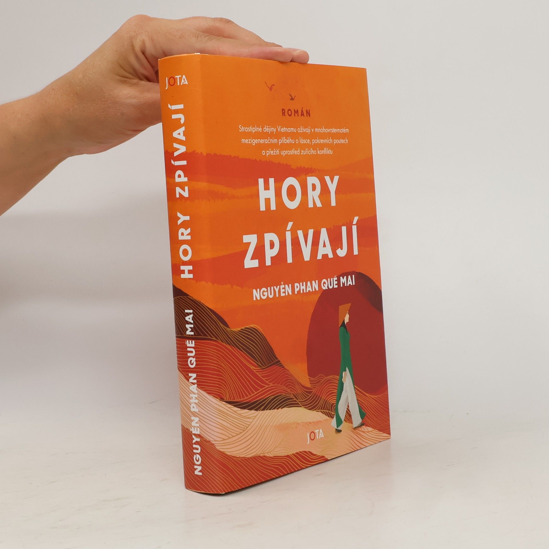 Nguyễn Phan Quế Mai Hory zpívají