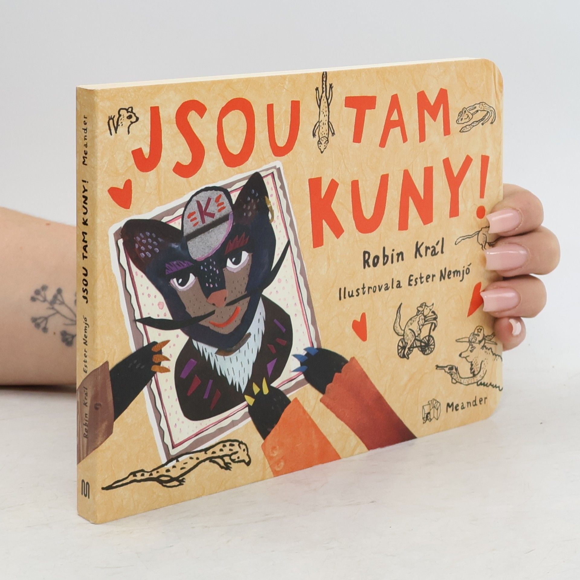 Ester Nemjó Jsou tam kuny!