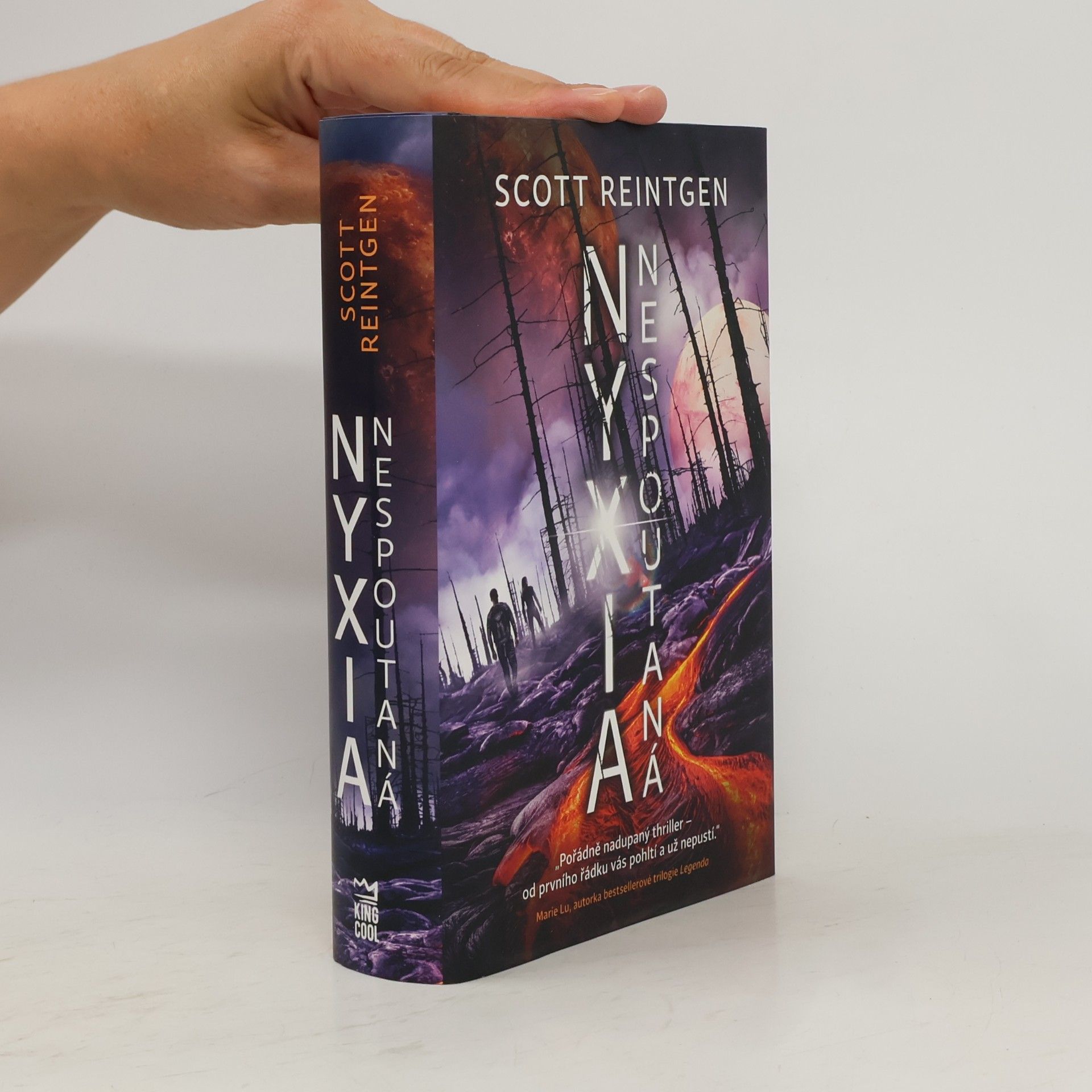 Scott Reintgen Nyxia nespoutaná