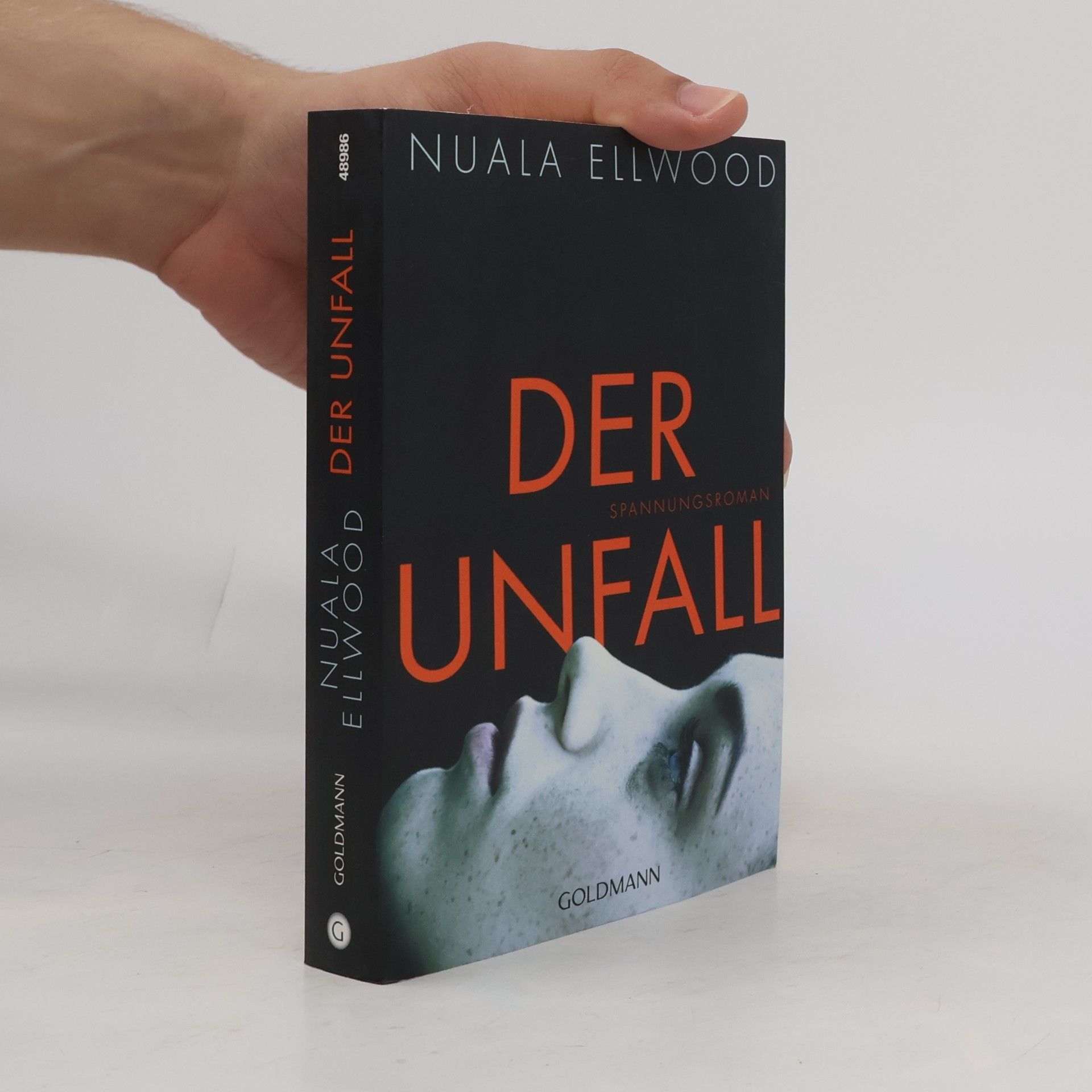Nuala Ellwood Der Unfall