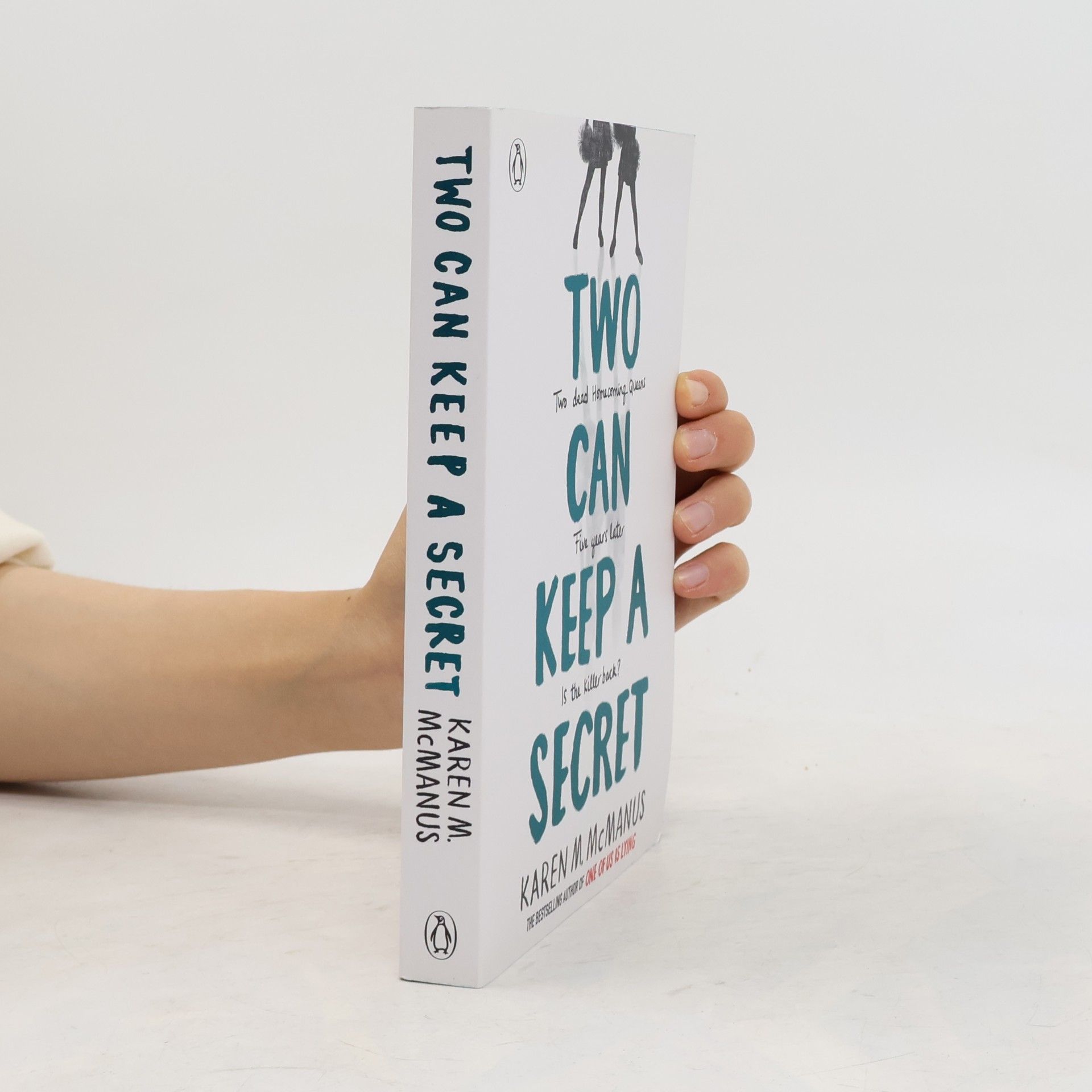 Karen M. McManus Two can keep a secret