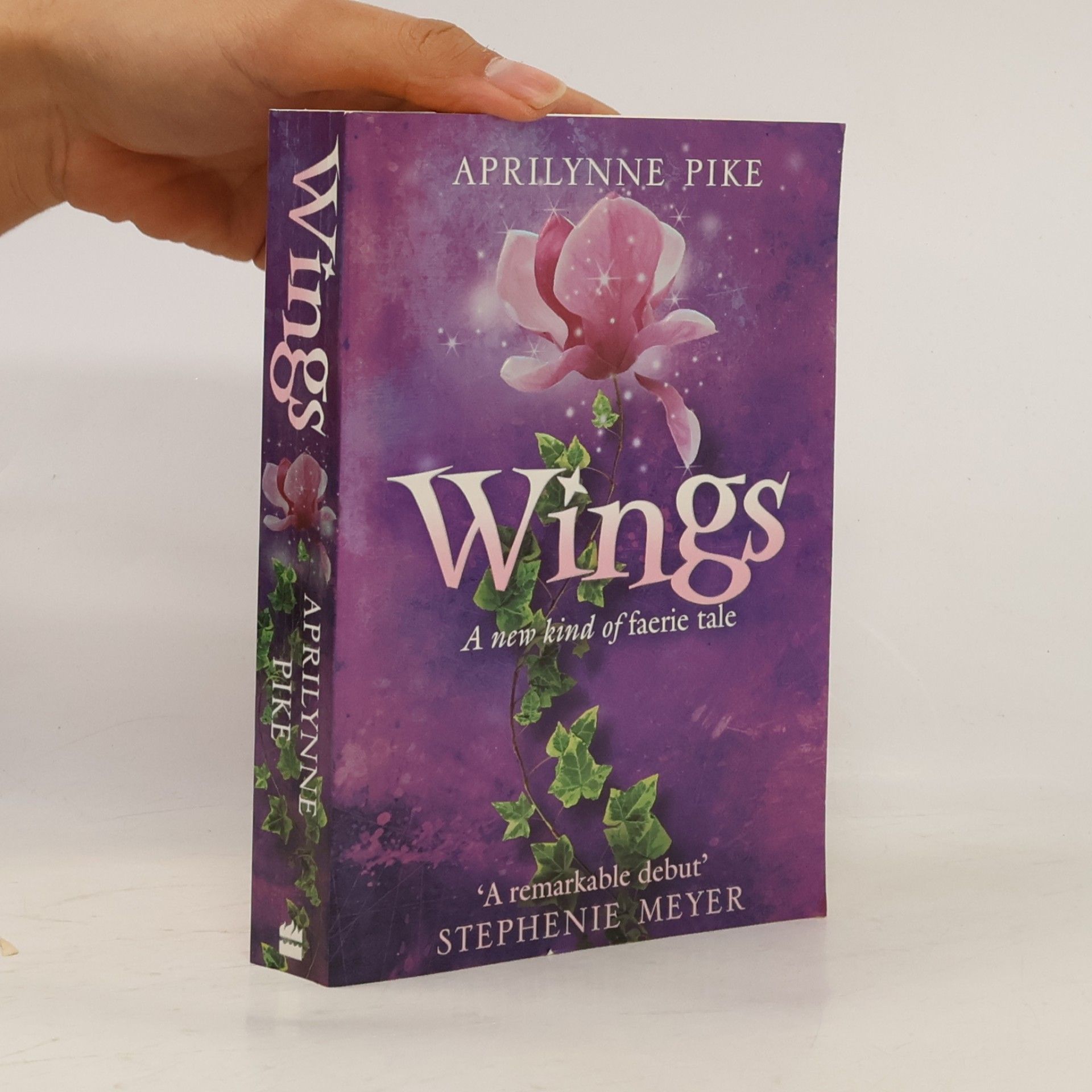 Aprilynne Pike Wings