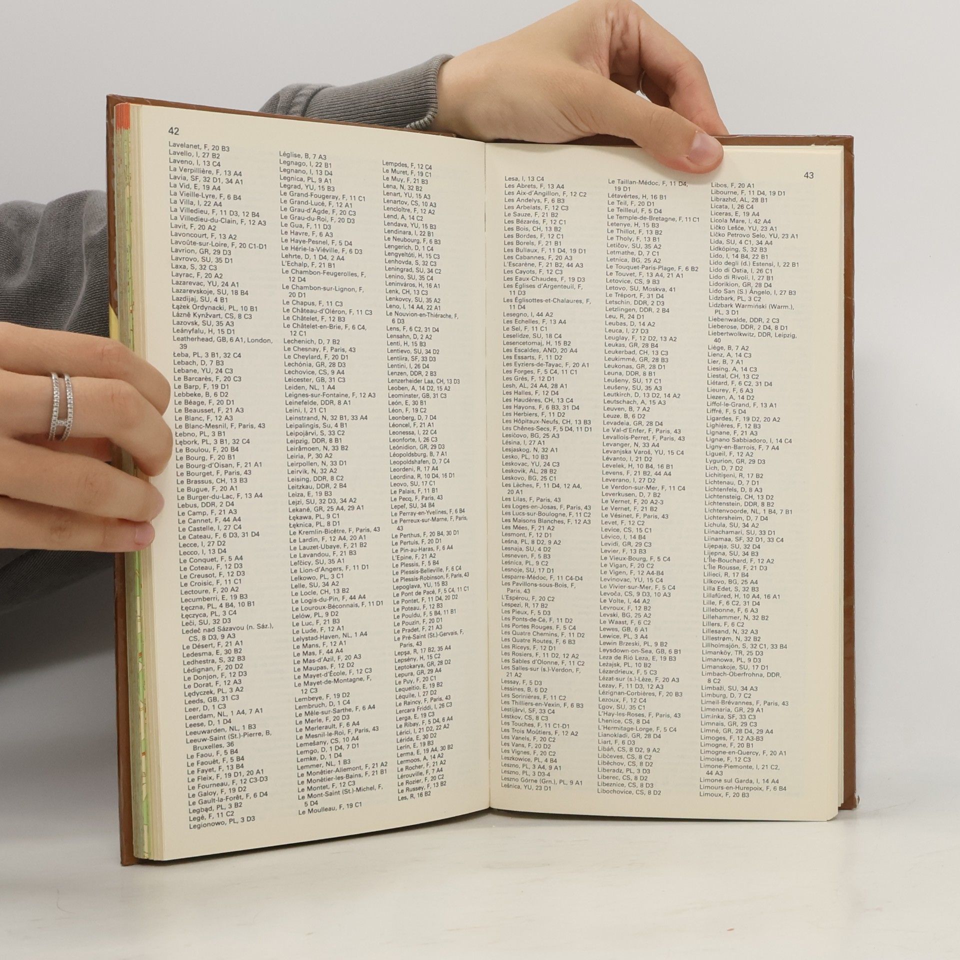 Autorenkollektiv Autoatlas Európy