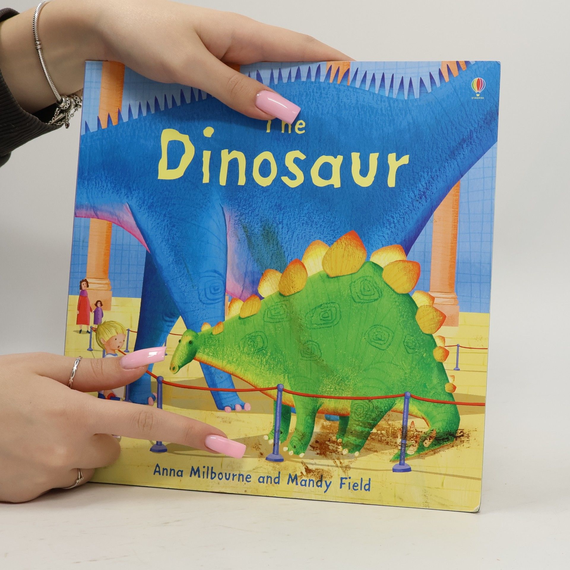 Anna Milbourne The Dinosaur