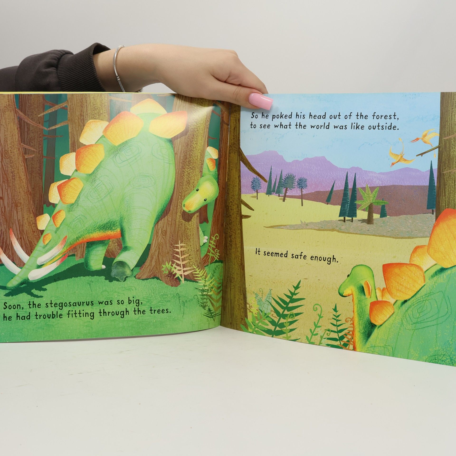 Anna Milbourne The Dinosaur