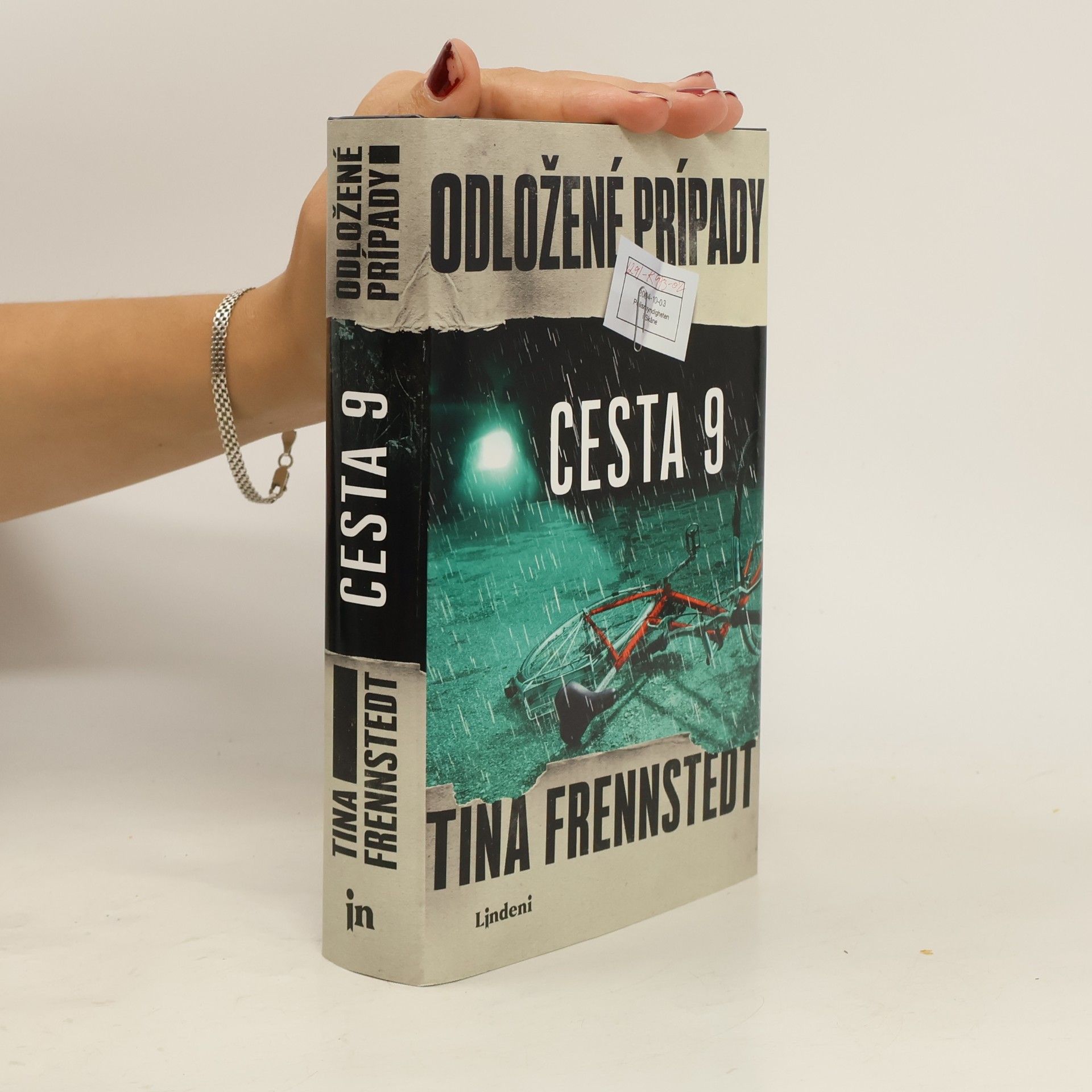 Tina Frennstedt Odložené prípady. Cesta 9