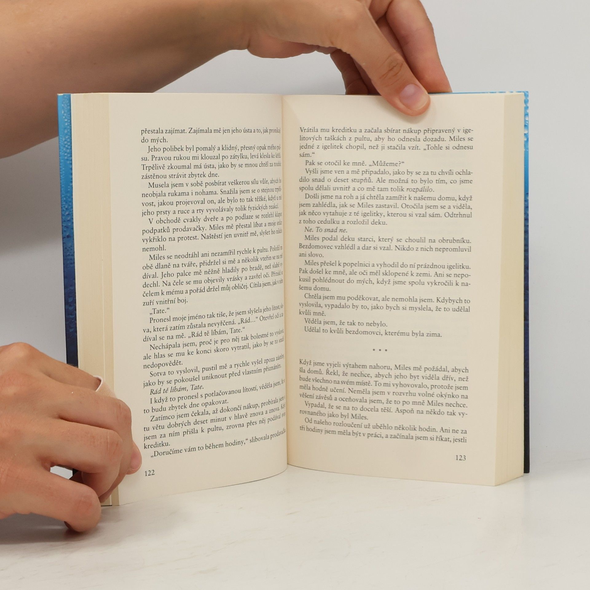 Colleen Hoover Odvrácená tvář lásky