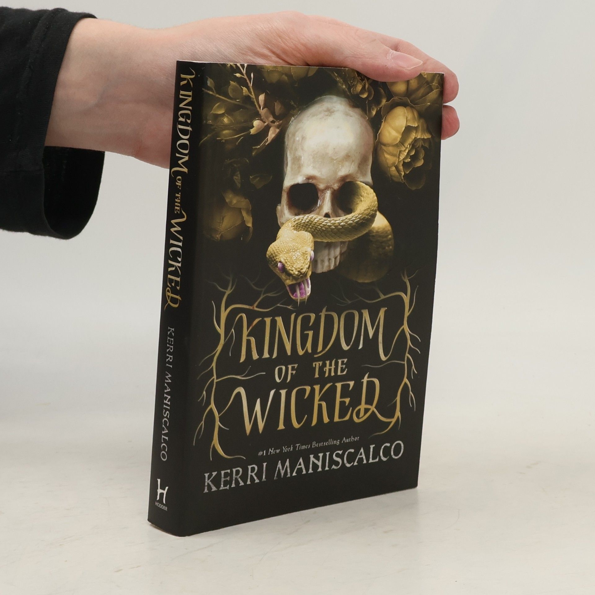 Kerri Maniscalco Kingdom of the Wicked