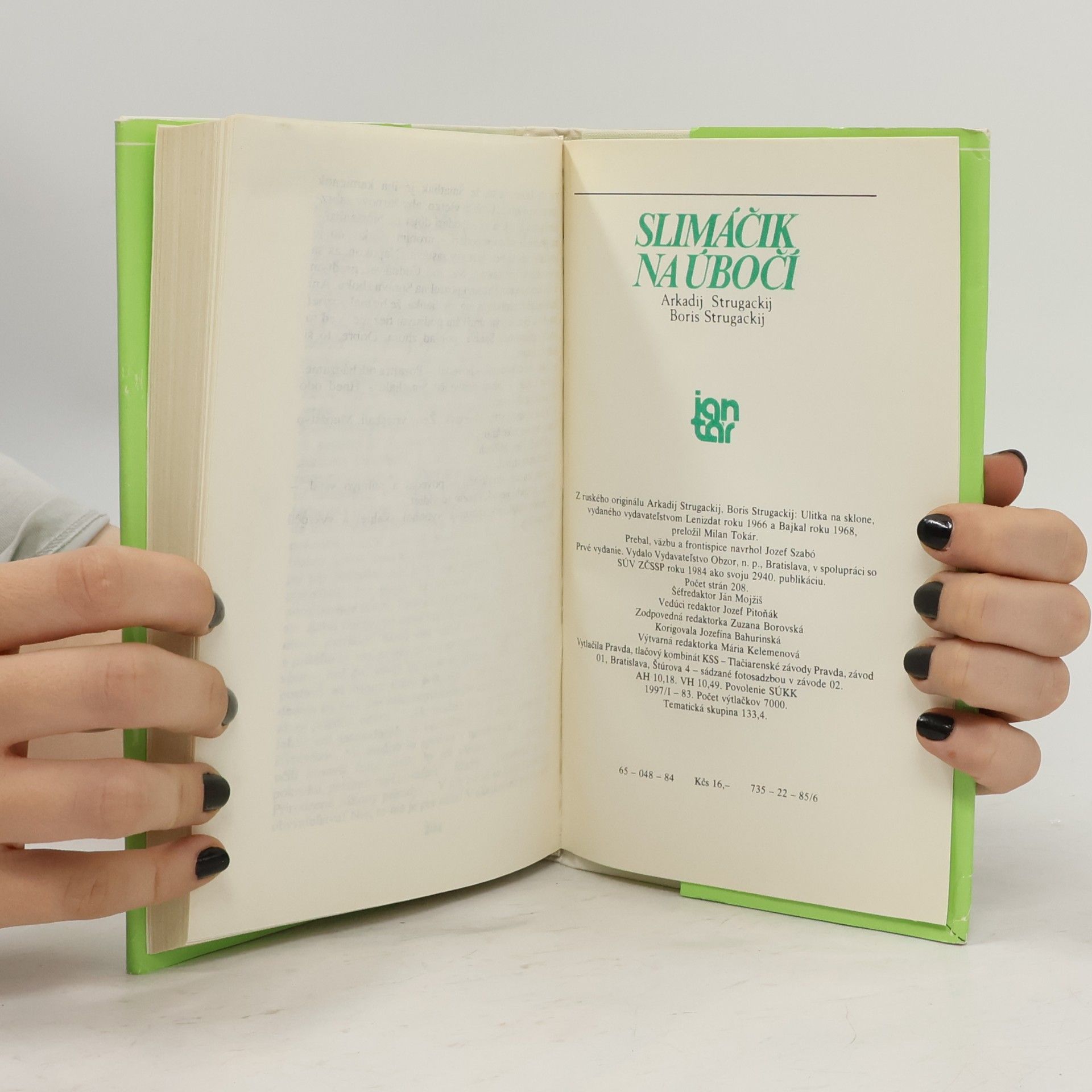 Arkady Strugatsky Slimáčik na úbočí