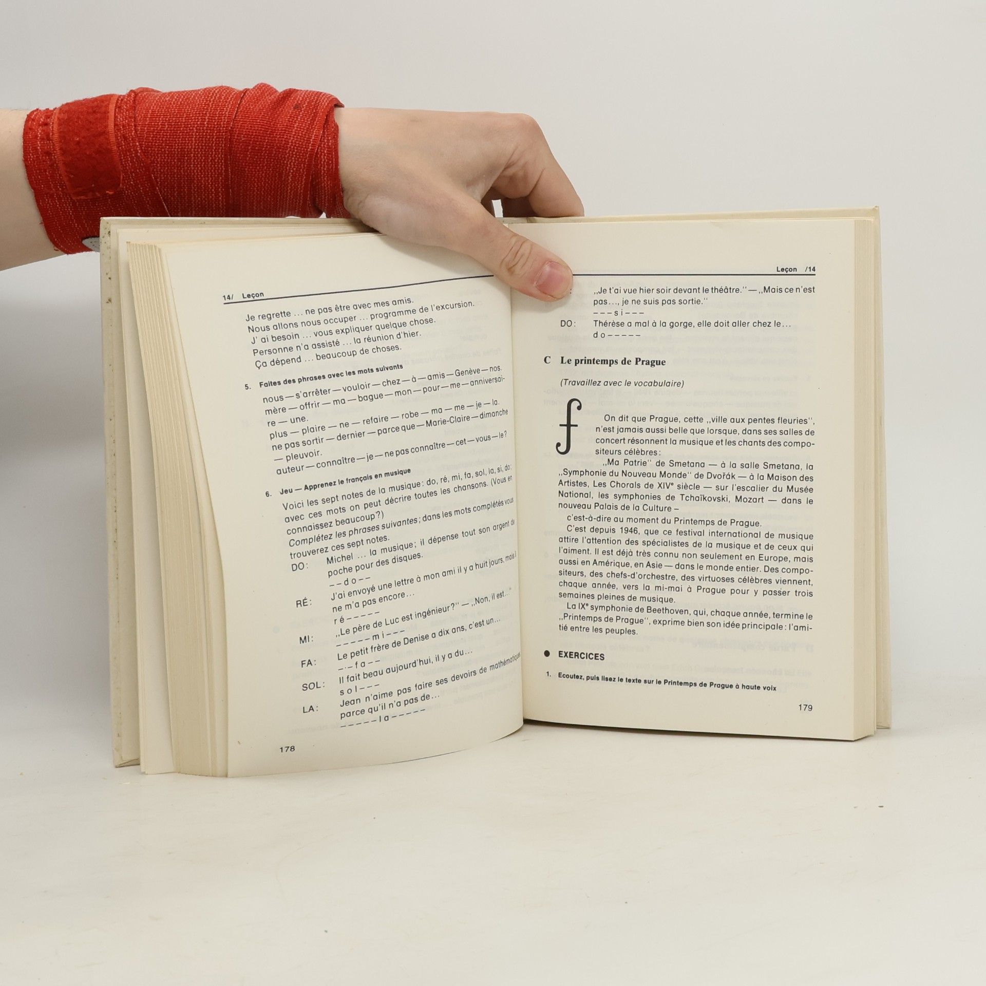 Autorenkollektiv Francúzský jazyk pre 2. ročník stredných škol 2