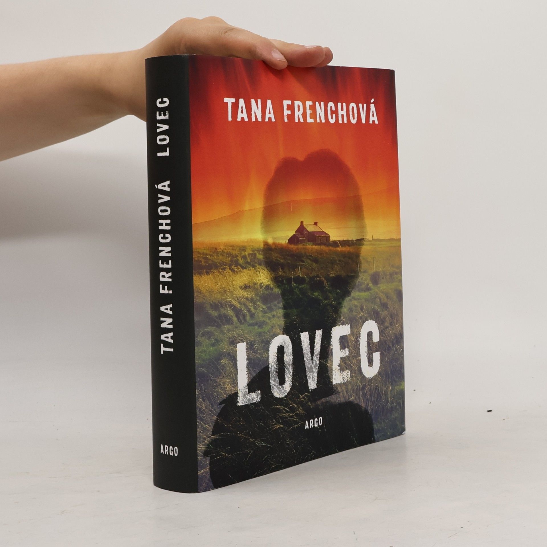 Tana Frenchová Lovec