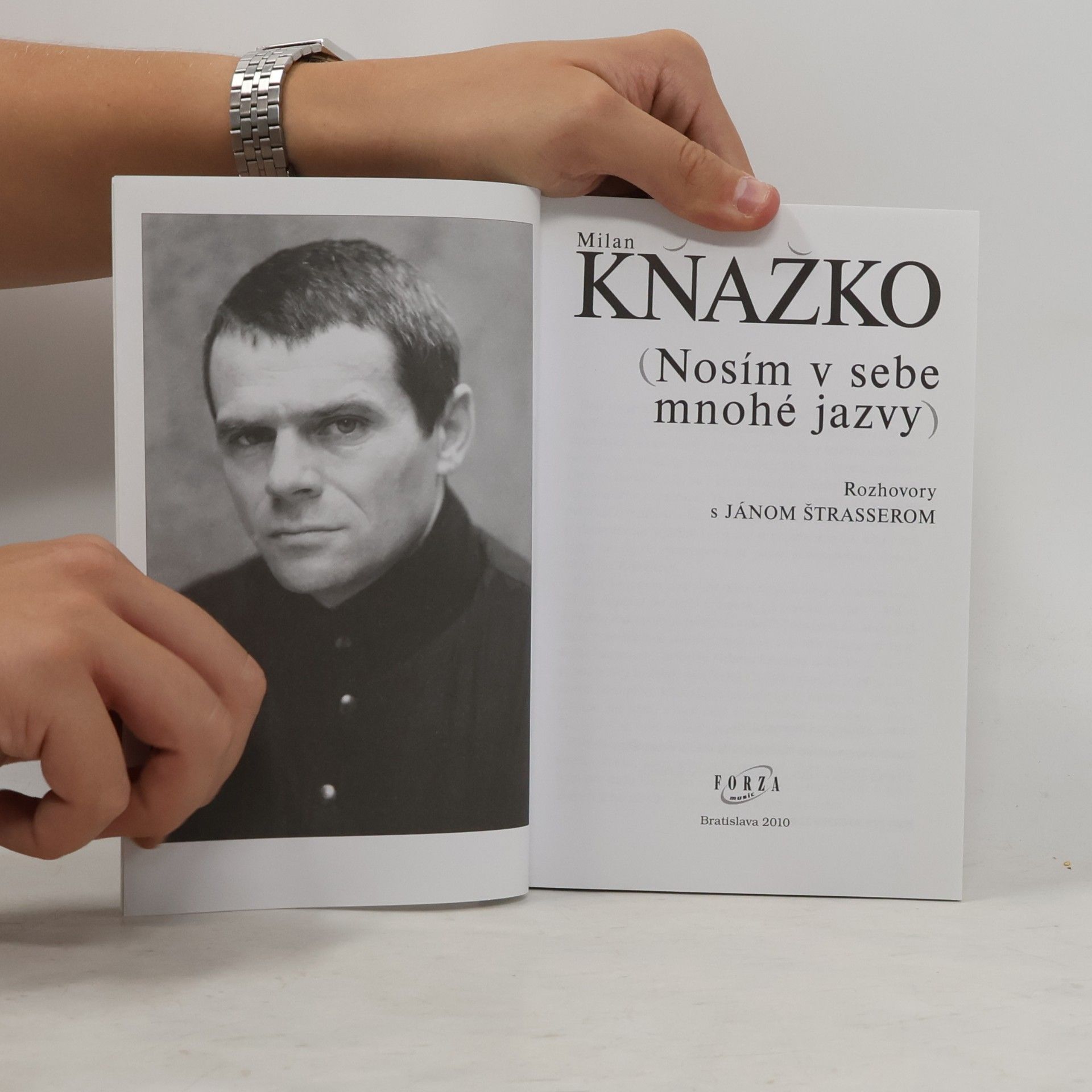 Ján Štrasser Nosím v sebe mnohé jazvy