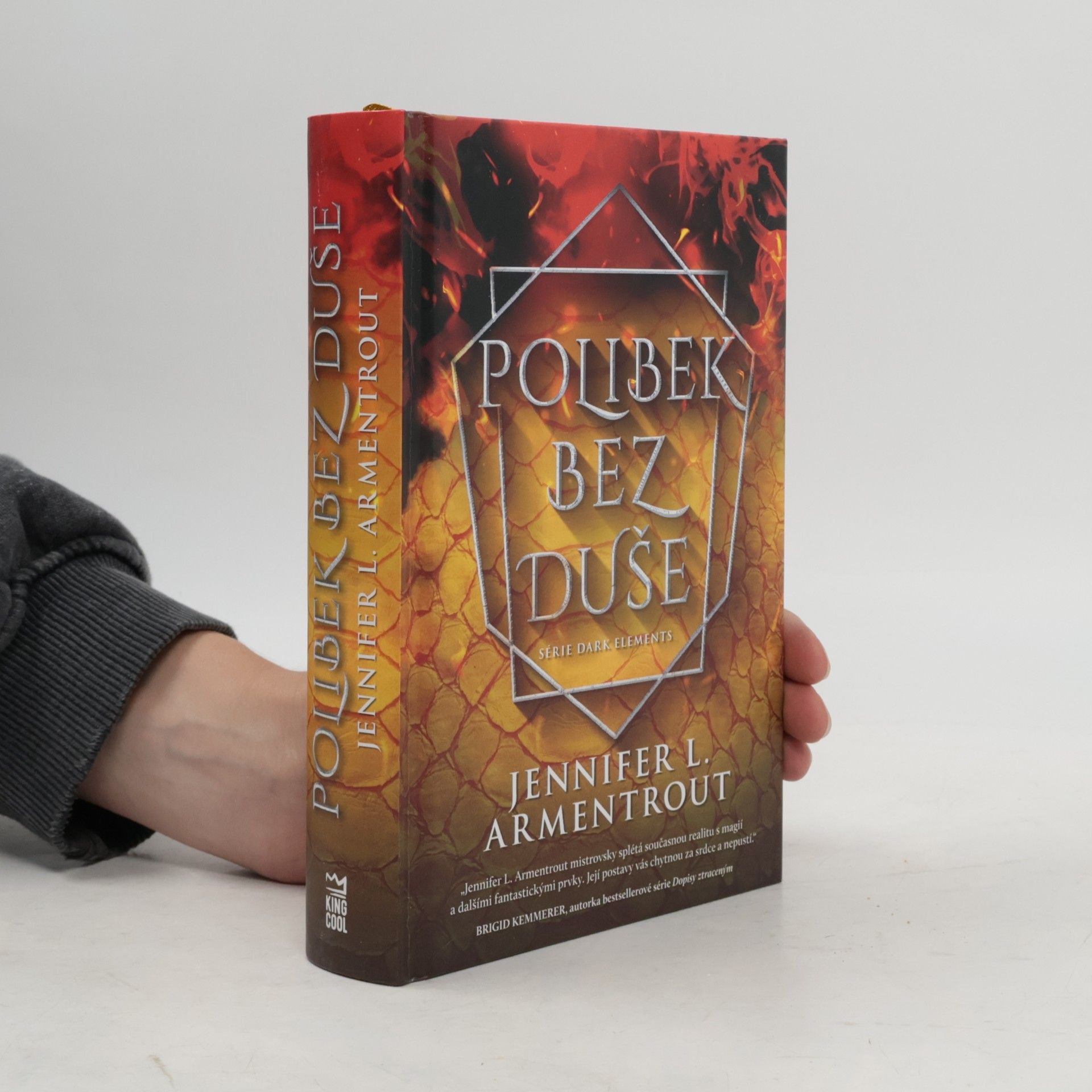 Jennifer L. Armentrout Polibek bez duše