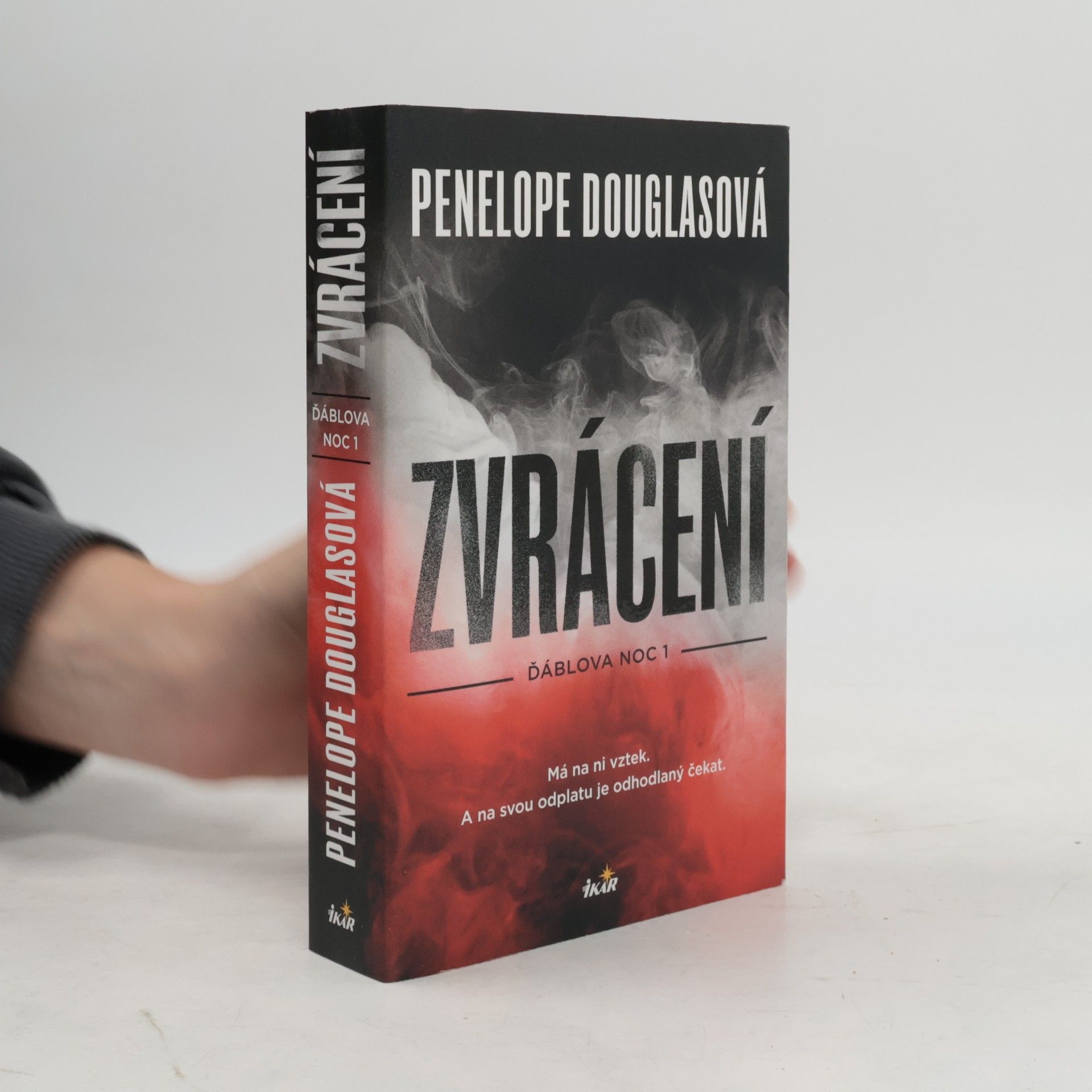 Penelope Douglas Zvrácení