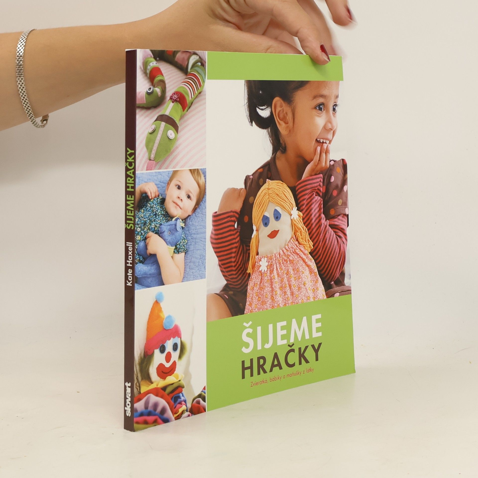 Kate Haxell Šijeme hračky