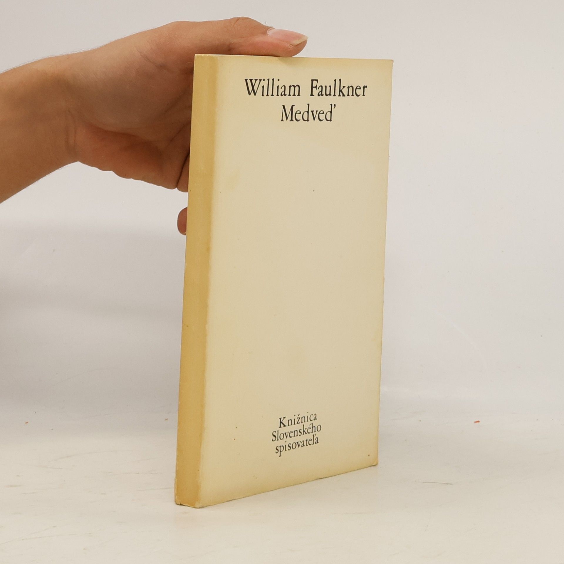William Faulkner Medveď