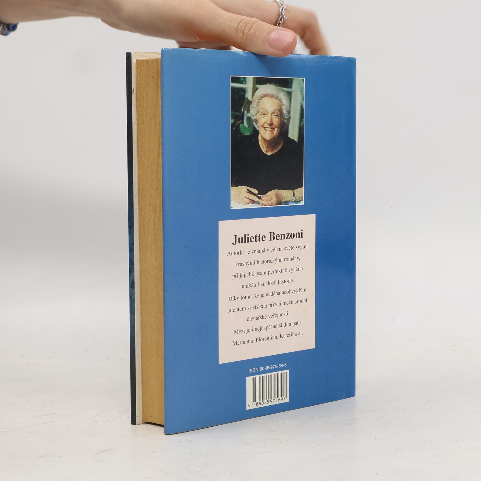 Juliette Benzoni Marianna. Plamenné vavříny