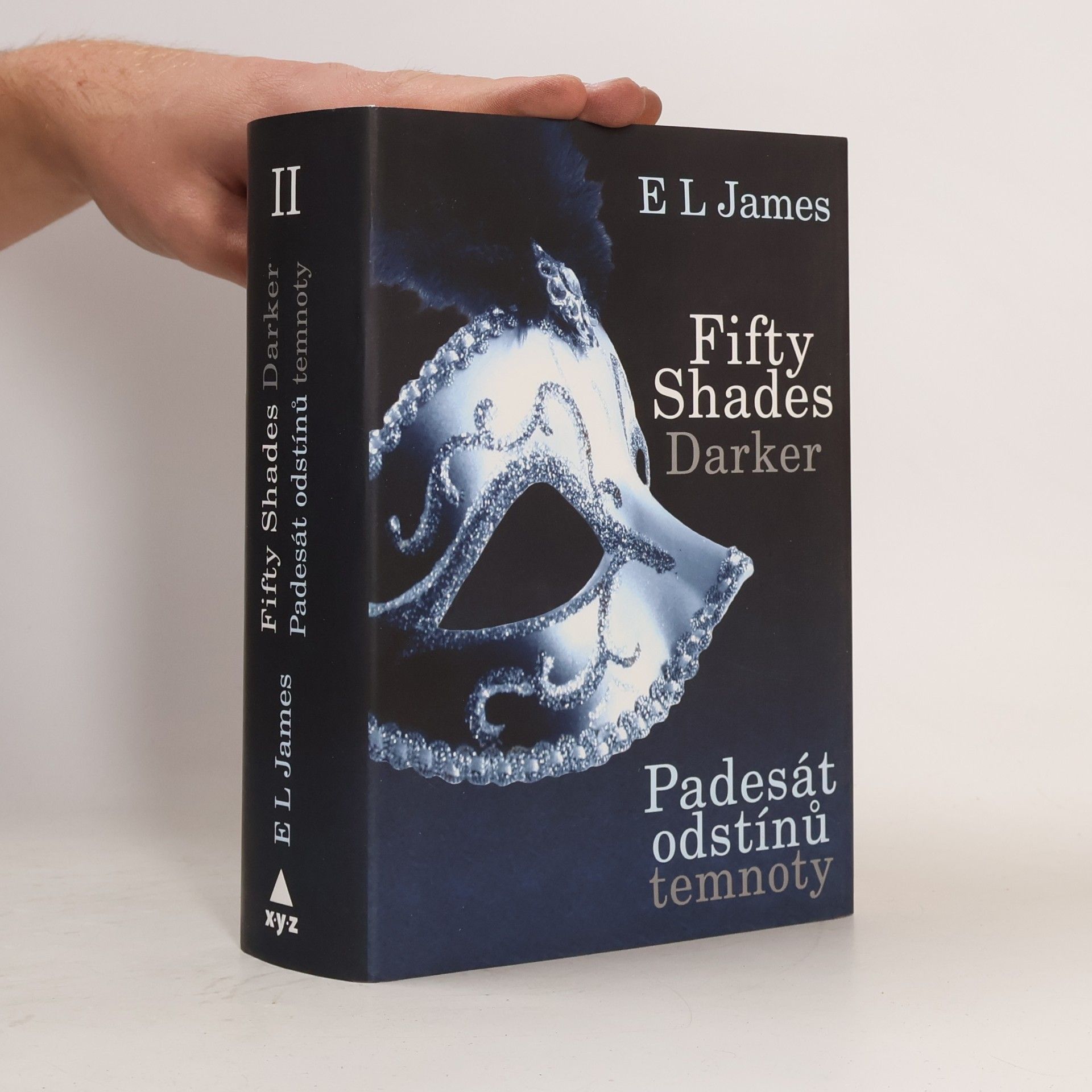 E. L. James Padesát odstínů temnoty