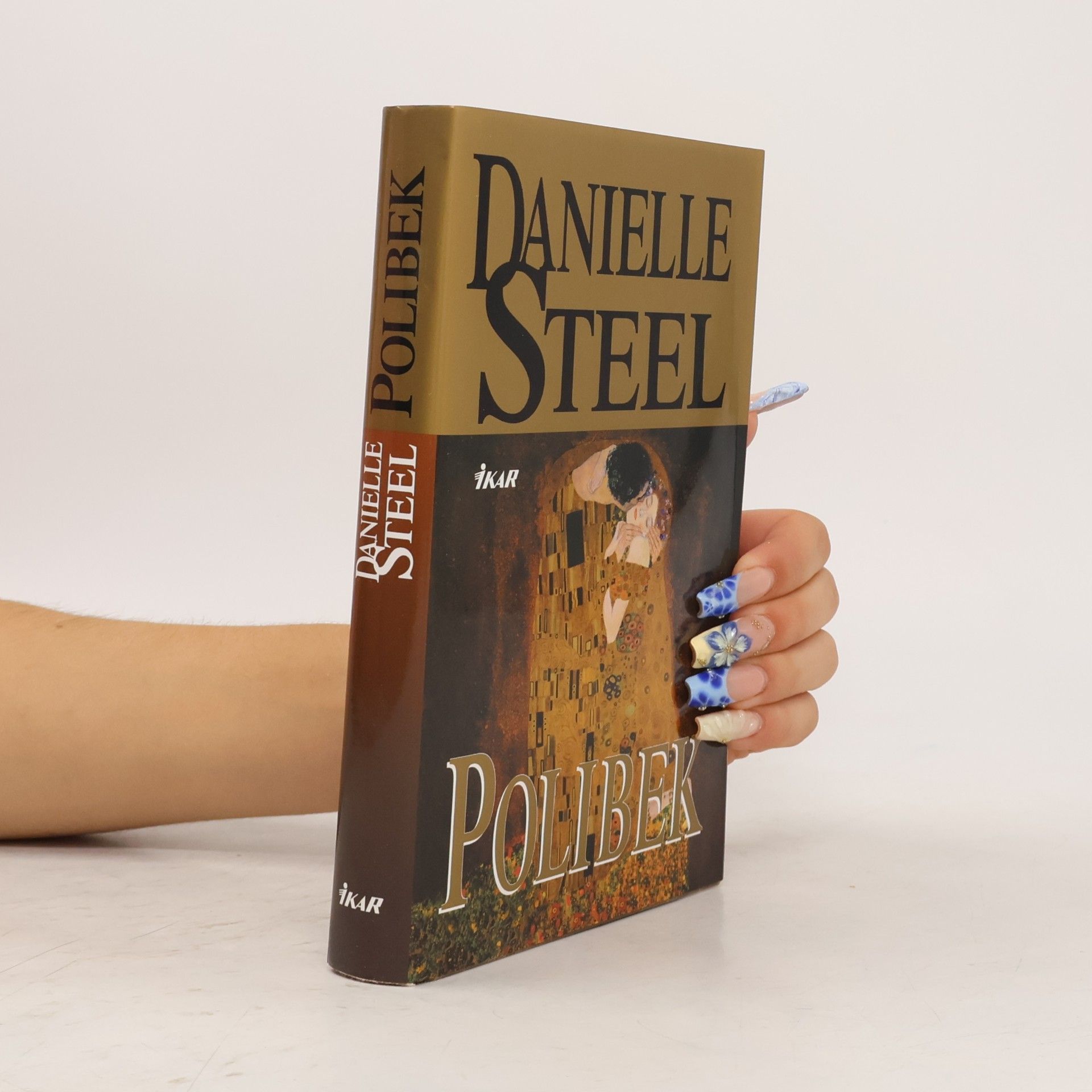 Danielle Steel Polibek