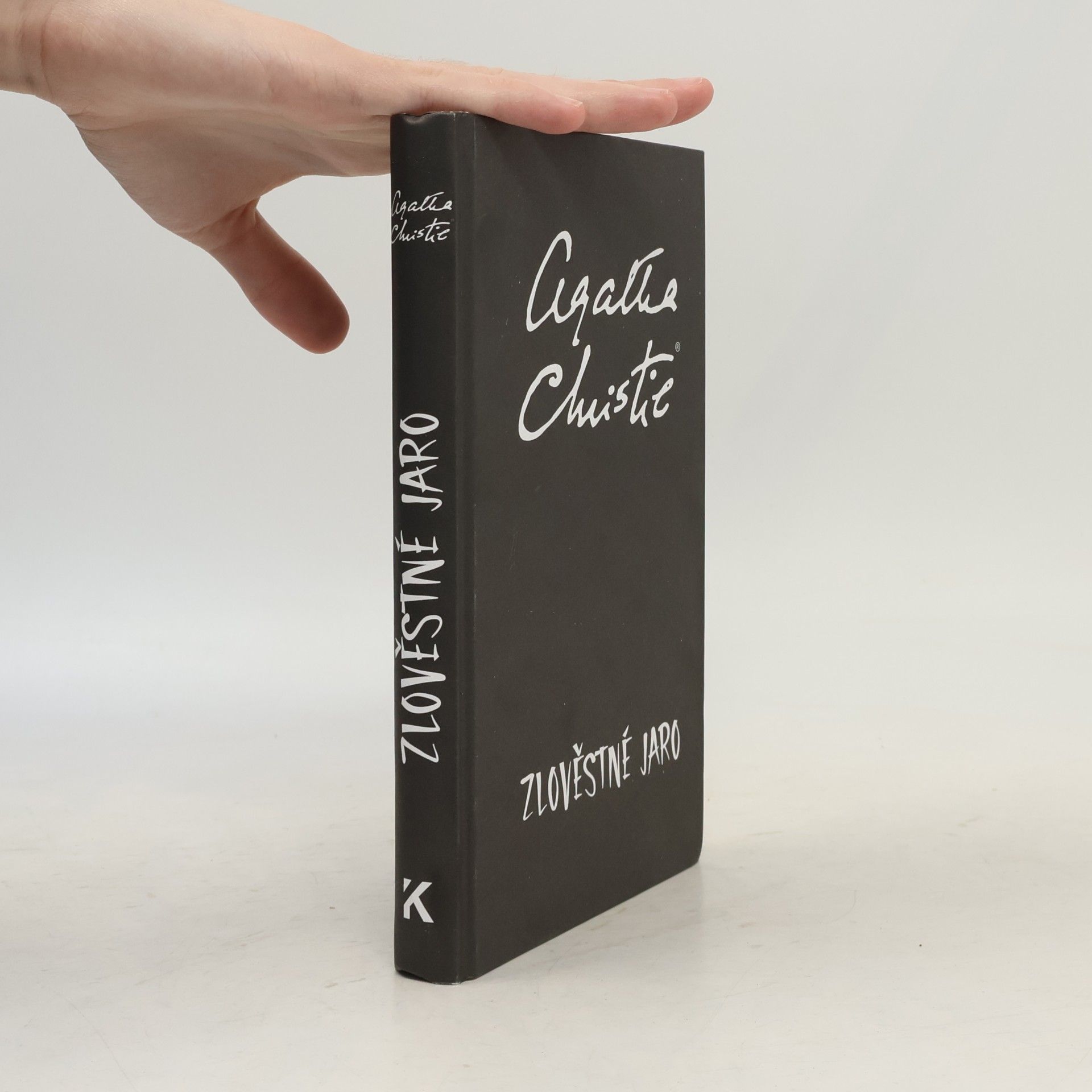 Agatha Christie Zlověstné jaro: Případy zrozené v čase tání