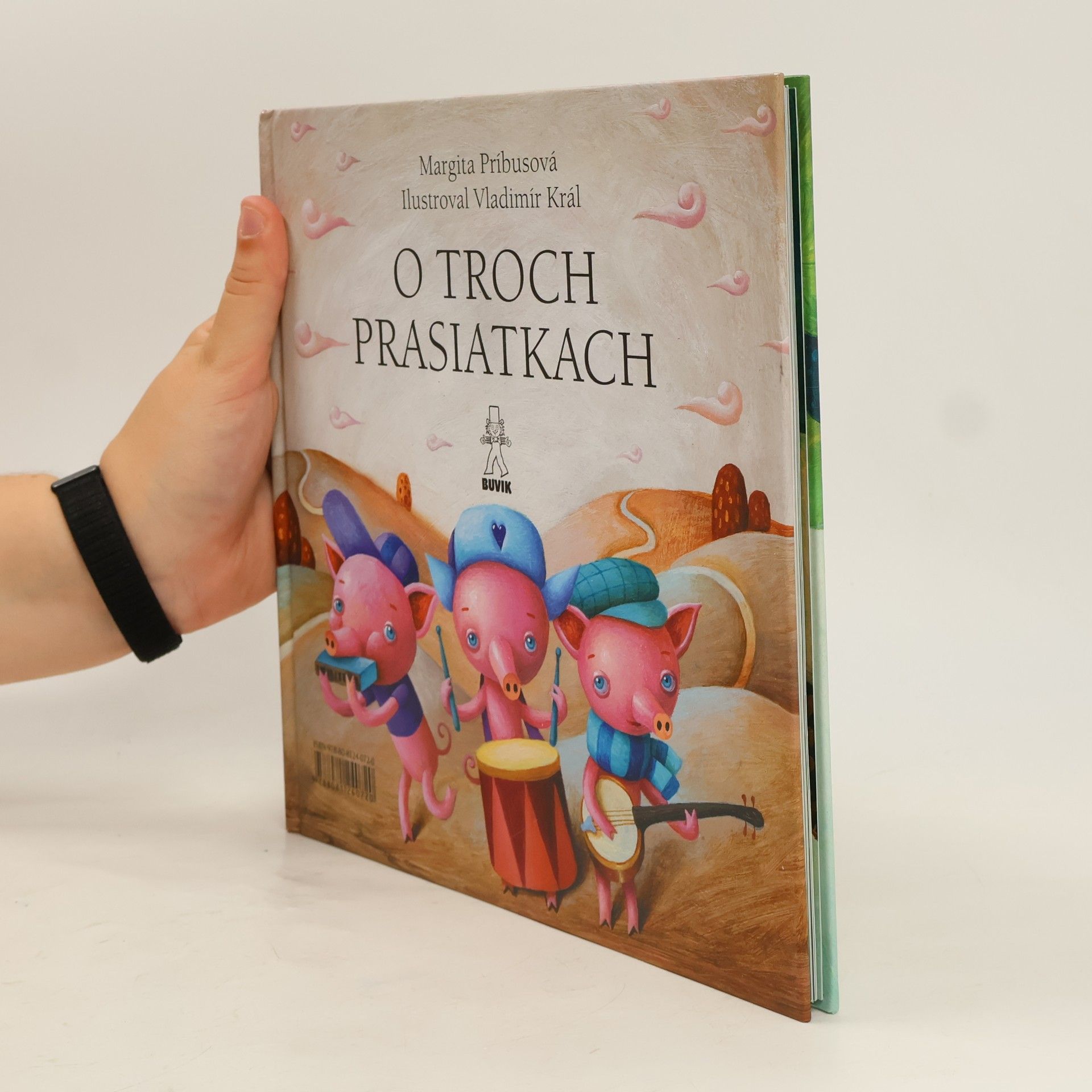 Mária Rázusová Martáková Ako šlo vajce na vandrovku ; O troch prasiatkach