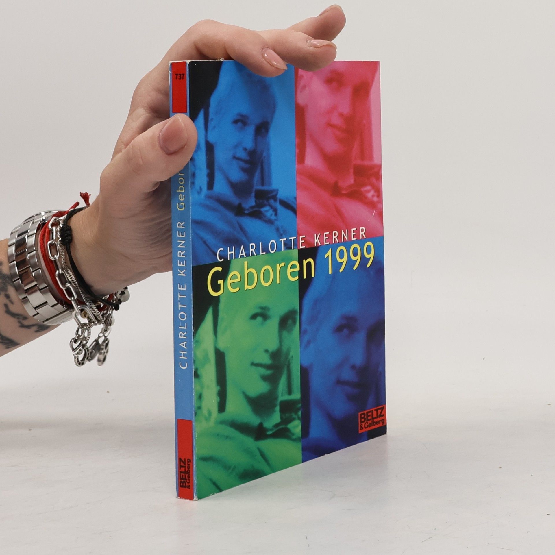 Charlotte Kerner Geboren 1999