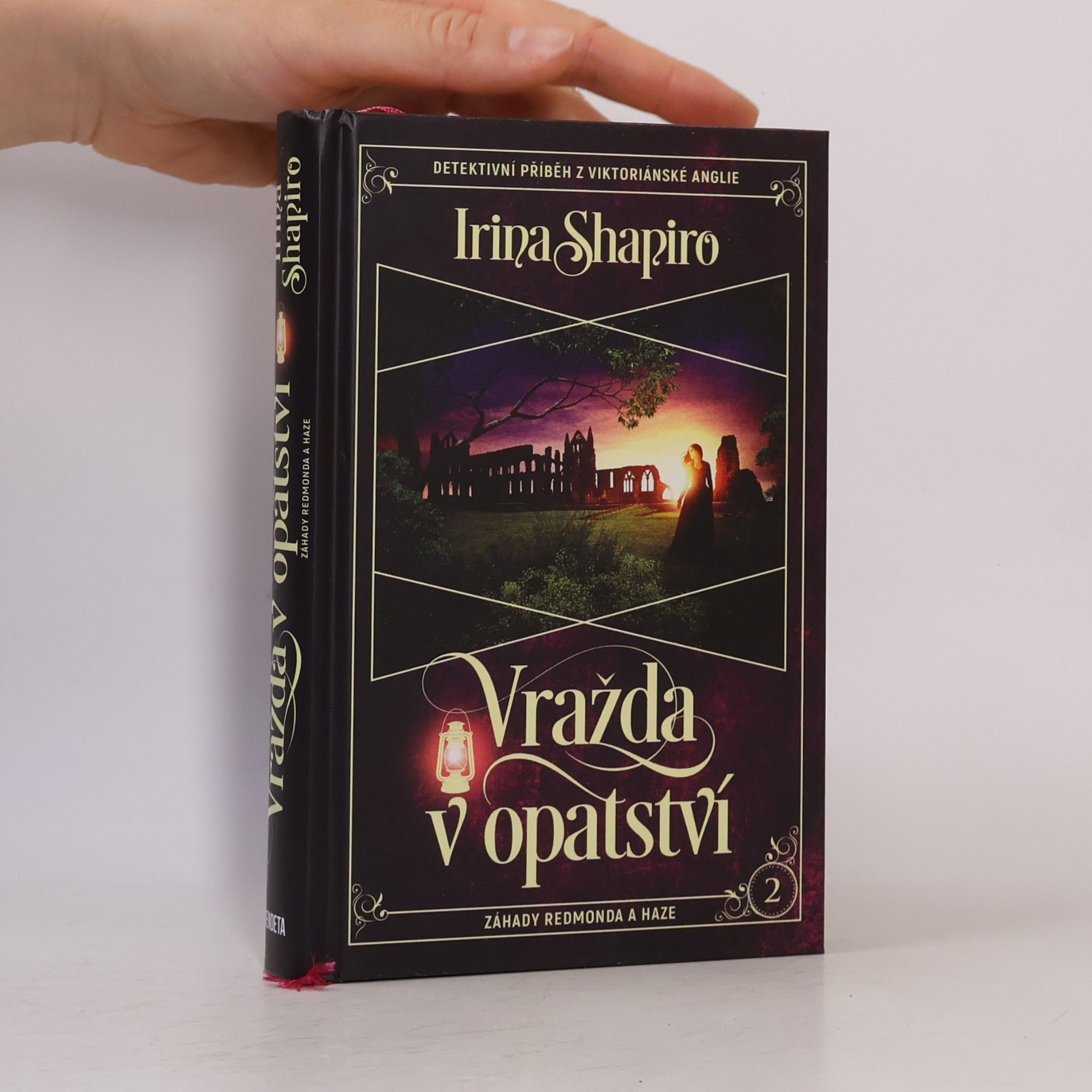 Irina Shapiro Vražda v opatství : záhady Redmonda a Haze