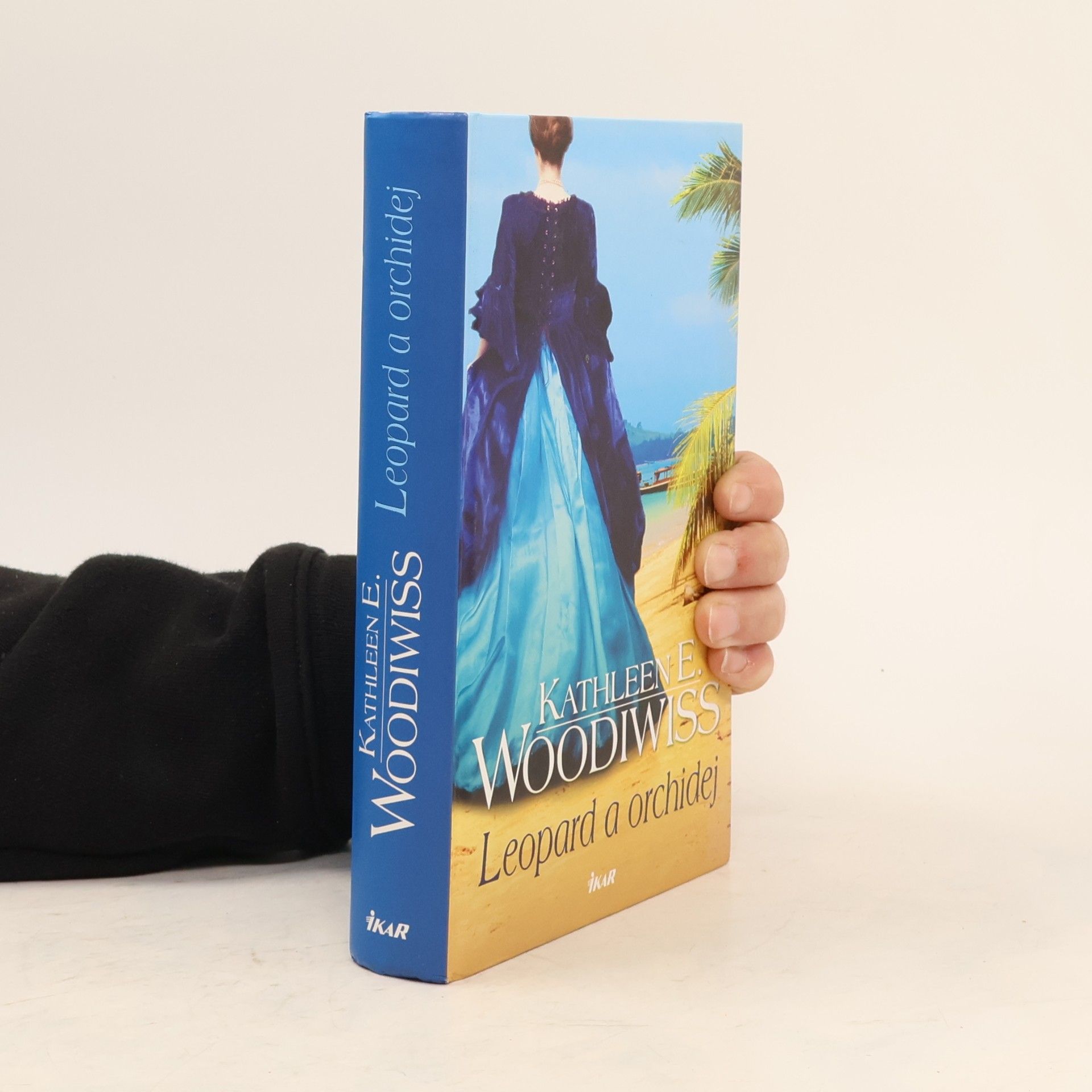 Kathleen E. Woodiwiss Leopard a orchidej