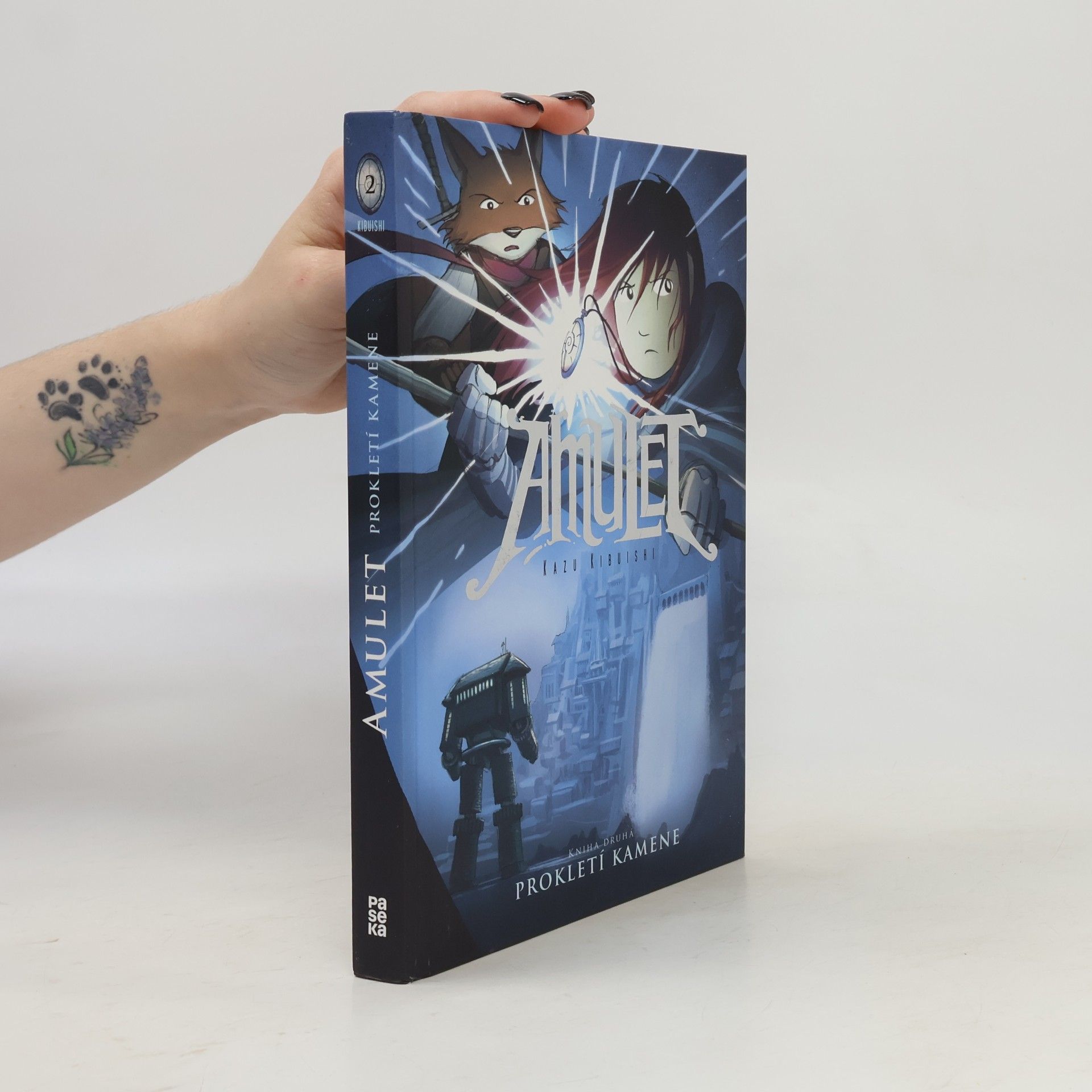 Kazu Kibuishi Prokletí kamene 2. Amulet