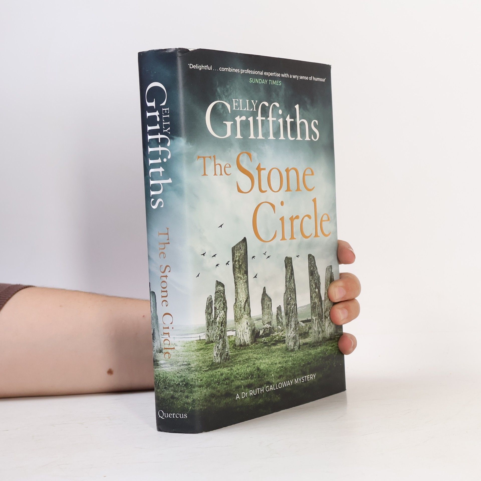 Elly Griffiths The Stone Circle