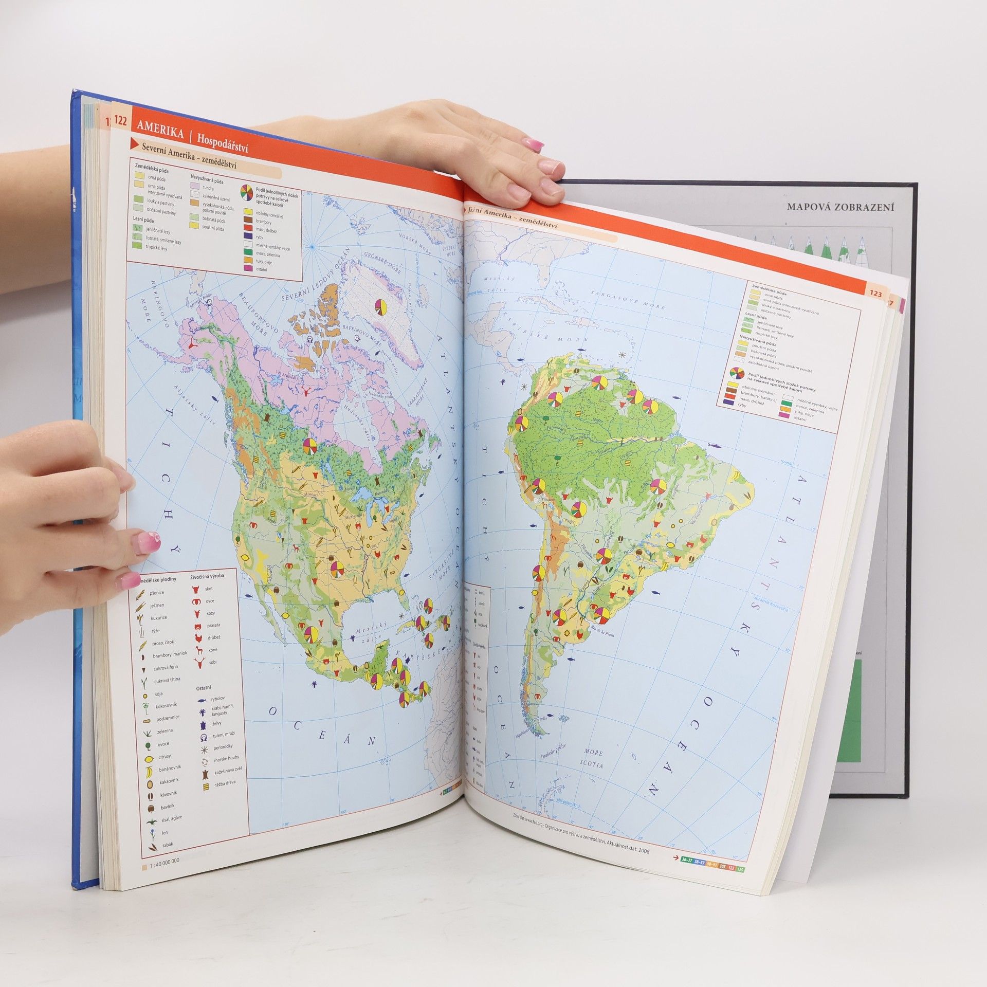 Various authors Školní atlas světa