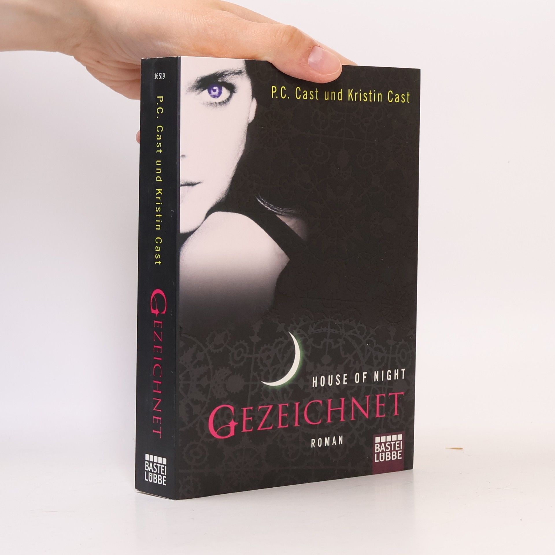 Phyllis Christine Cast Gezeichnet